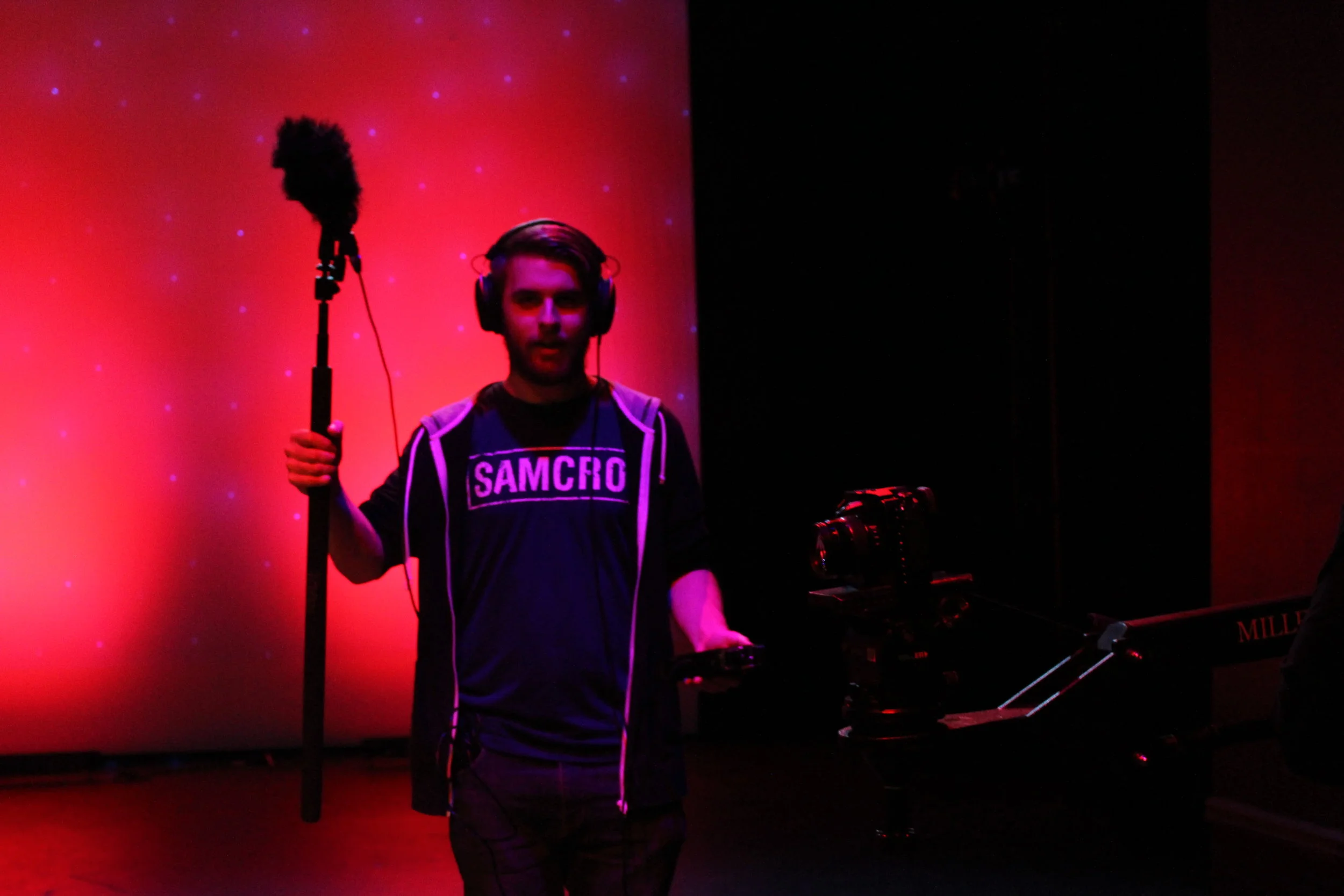  Keenan Bailey (Sound/Editor) steps on-set     