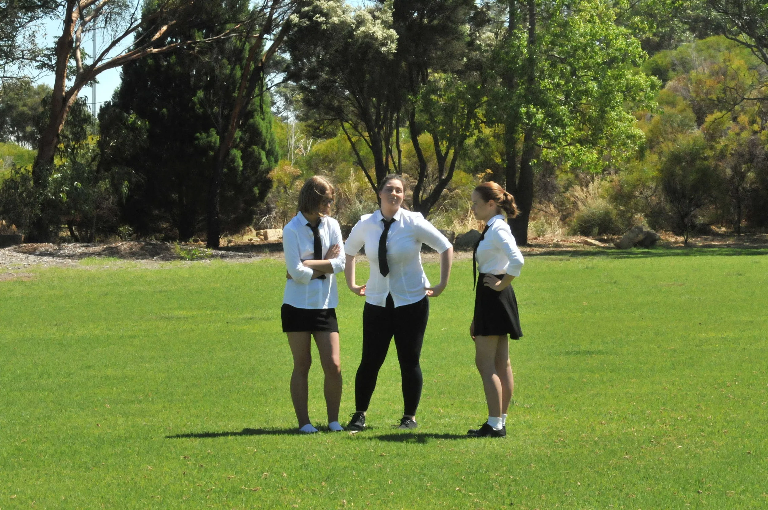  Behind the Scenes: Bethany Tandy, Mikaela Innes and Rebecca Collin preparing for a scene 