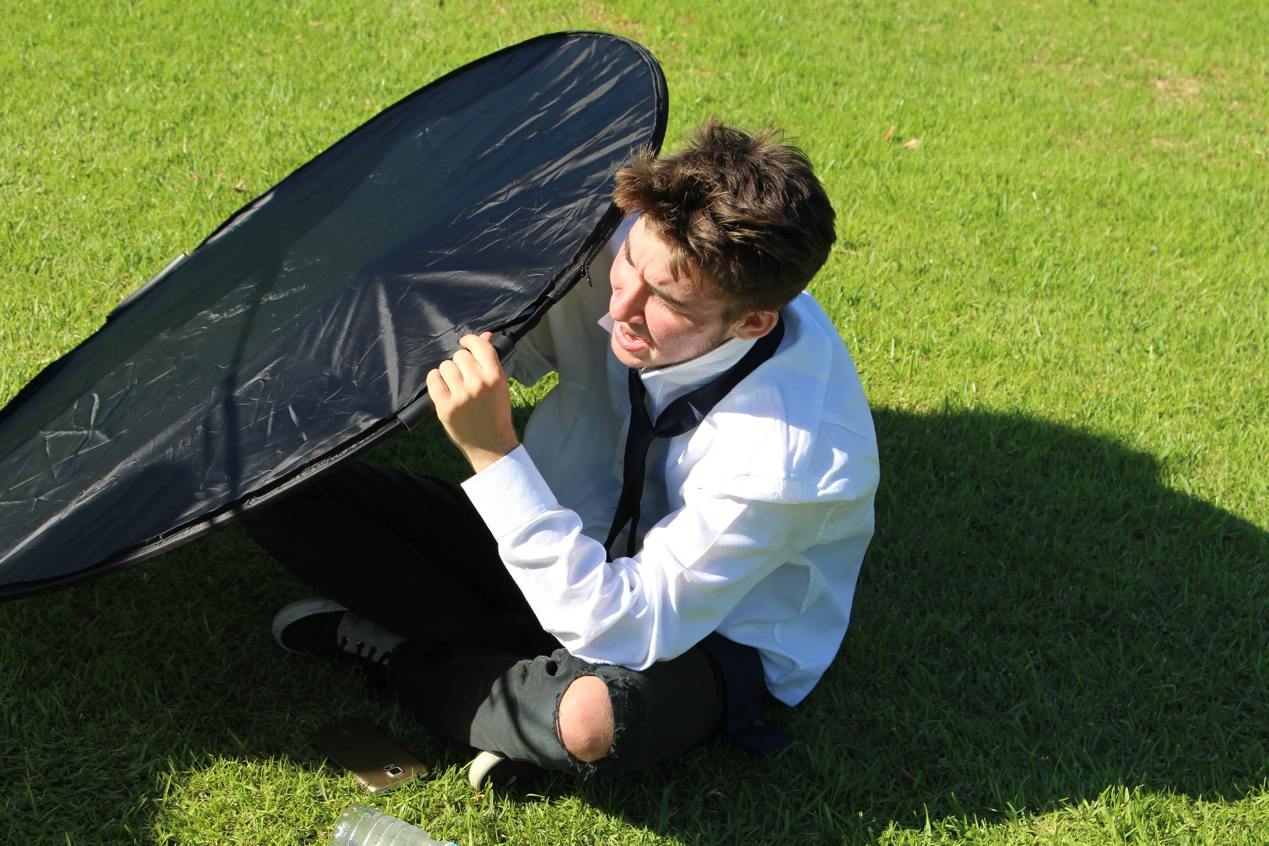  Behind the Scenes: Charlie Young 'really' can't handle the heat today 