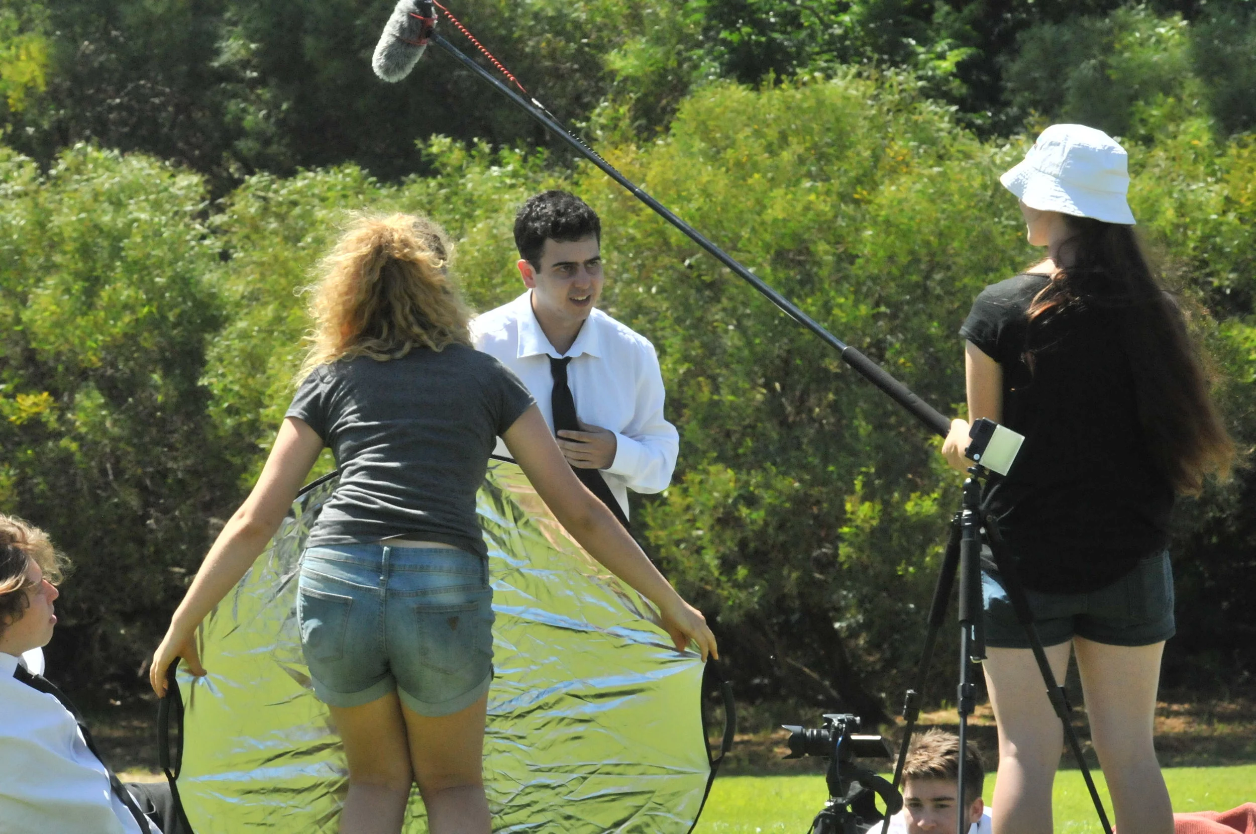  Behind the Scenes: Jake De Agrela talks with the crew 