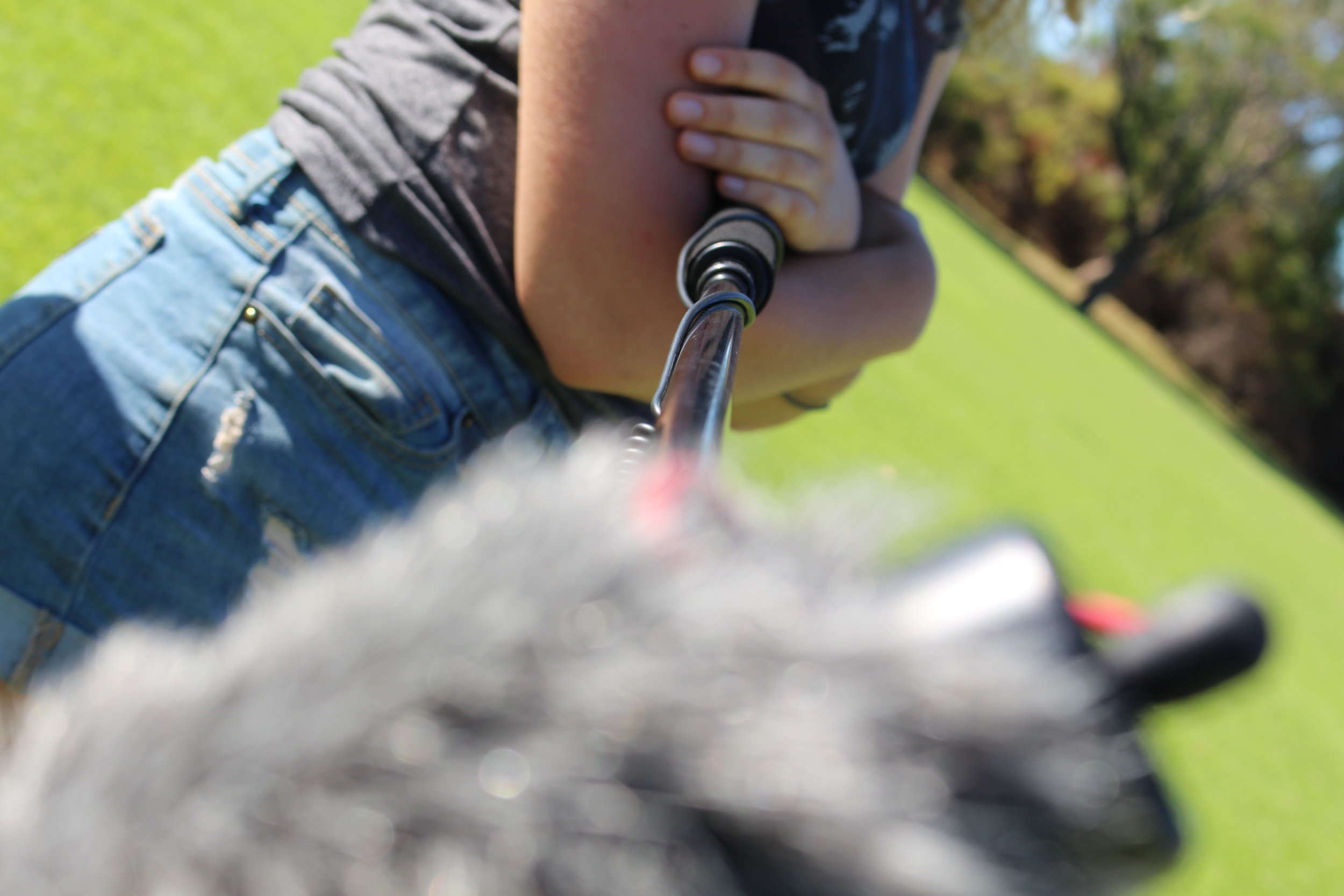  Behind the Scenes: Boom Pole 