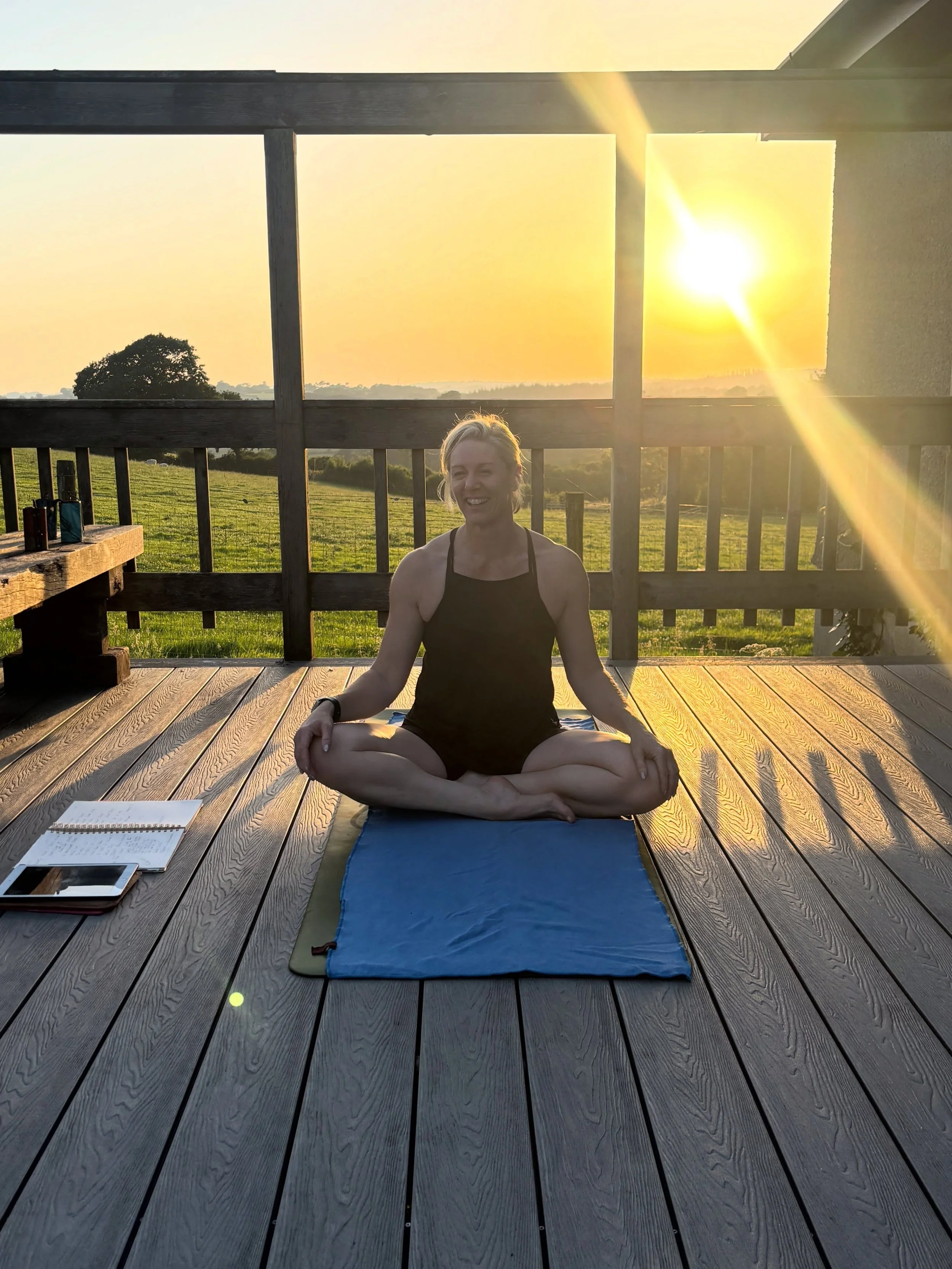 This is a privilege 💕 

We took our practice outside and what a beautiful practice it was! The sunshine, the birds, the awesome humans who stepped onto their mats for their yoga practice tonight.