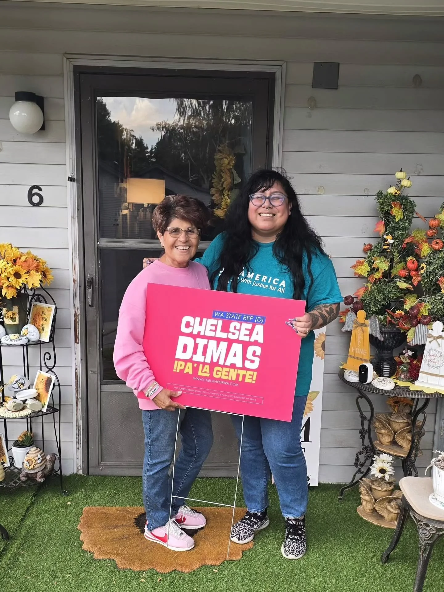 Back on the doors y de verdad..this is what it's all about!

Being met with warm hugs, real conversations, and comunidad genuinely excited about what we're building together.

"Vas a ganar esta vez, mija. You're gonna win this time." 🥹😭🙏