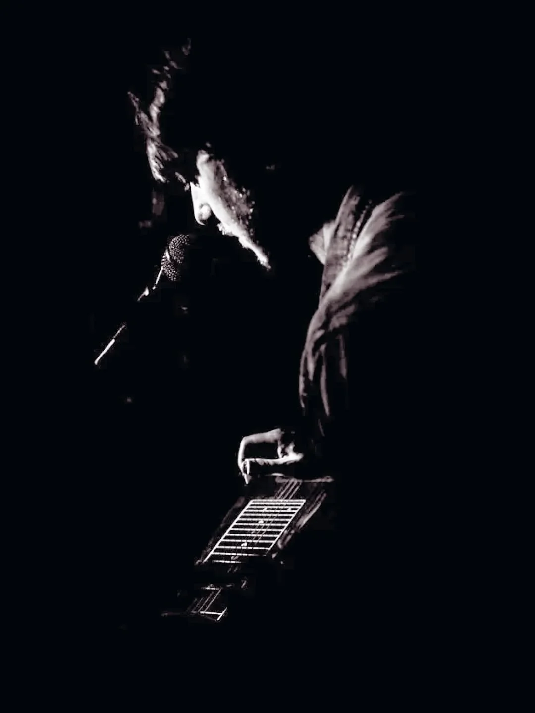 Some upcoming live shows over the next few weeks - looking forward to seeing some of you along the way!

Sat 2nd Aug :: @skibbereenartsfestival, Cork
w/ @wearevillagers (Solo)

Sat 16th Aug :: Love Is A Stranger, Cork @anotherlovestoryfest (Solo)

Su