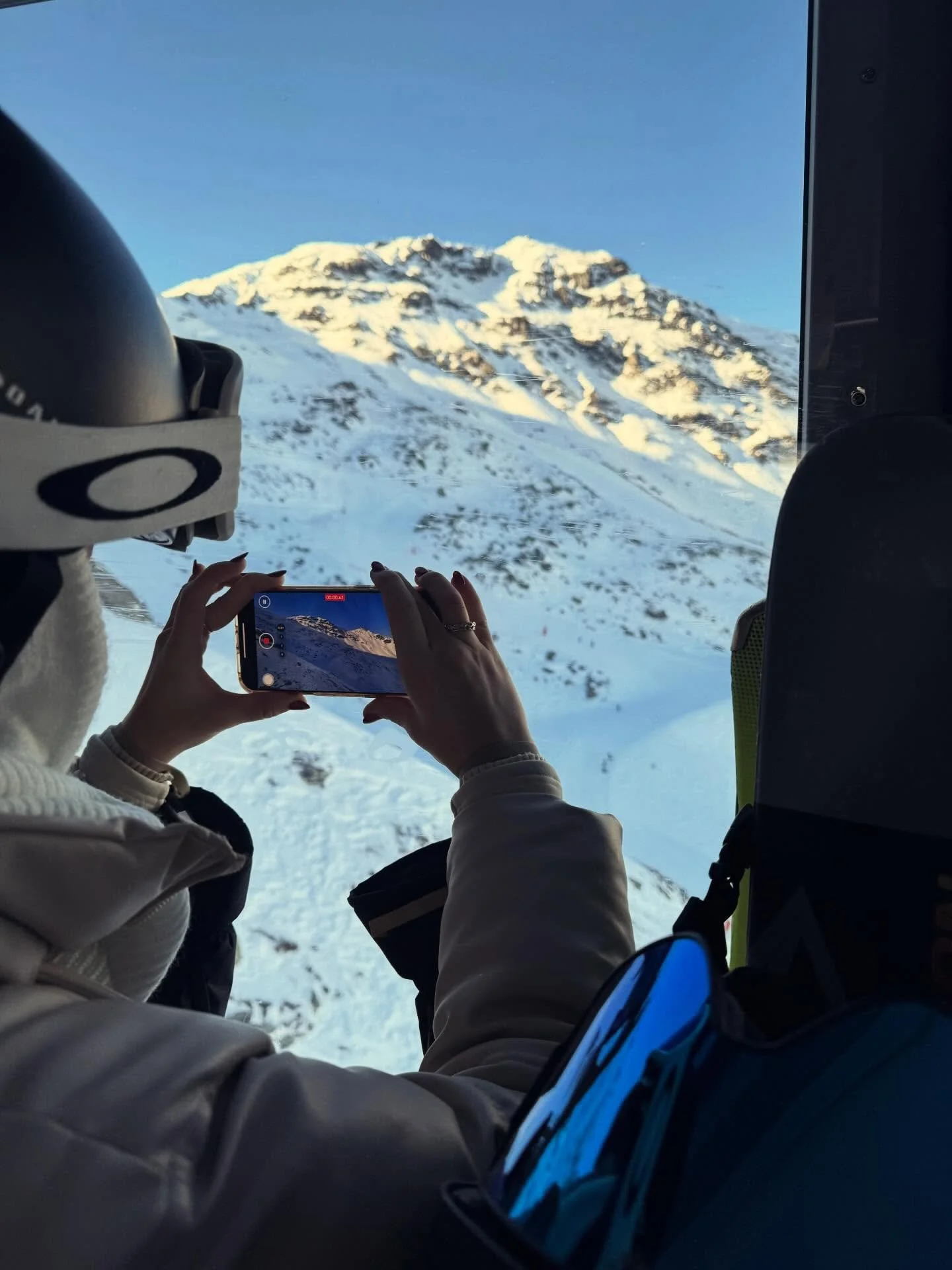 What goes up must come down.

Redefining downhill, one turn at a time.

#soberski