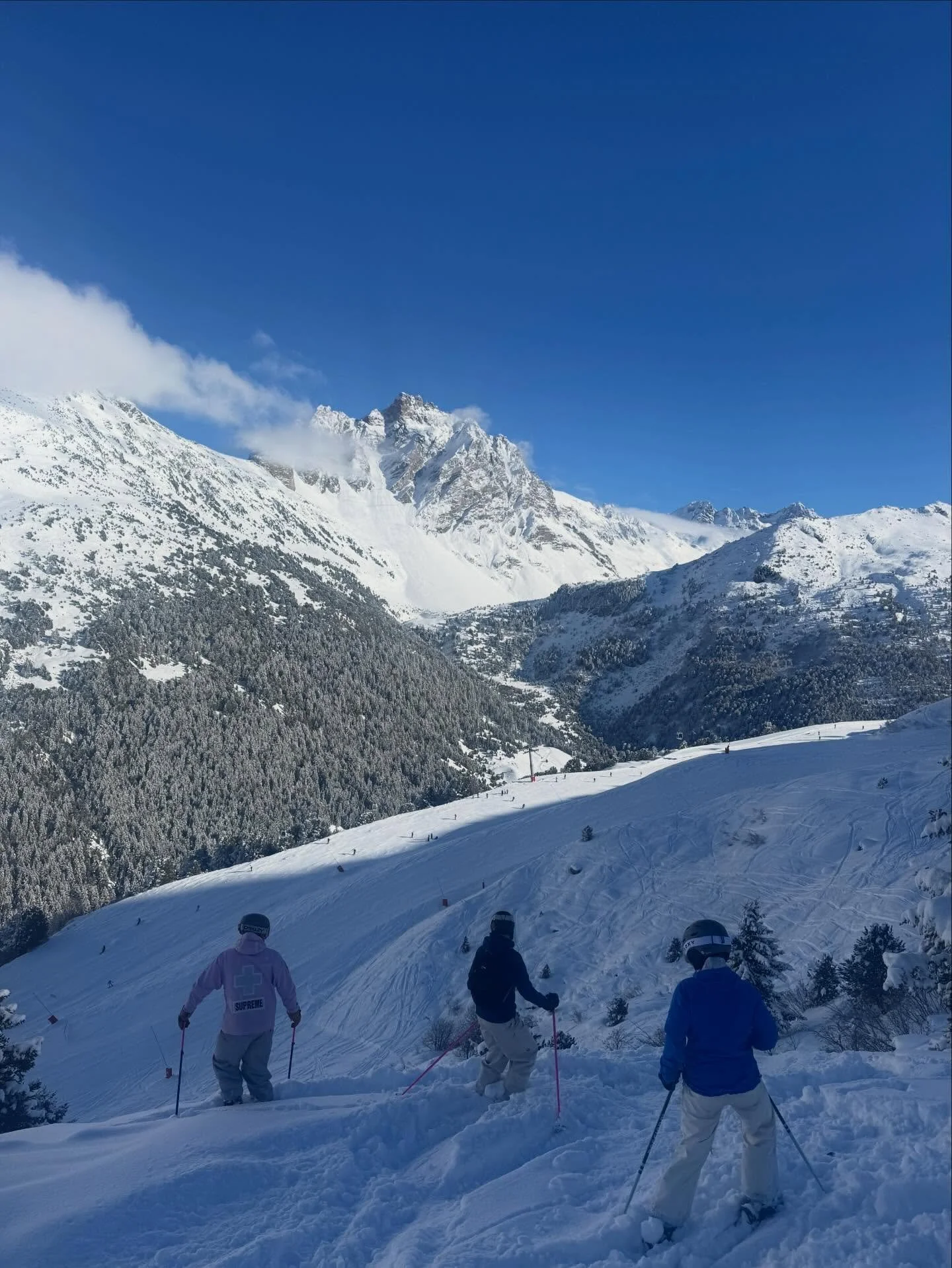 Monday blues 💙

Only 33 more weeks&hellip;💔

Where will your next adventure bring you?

#soberski