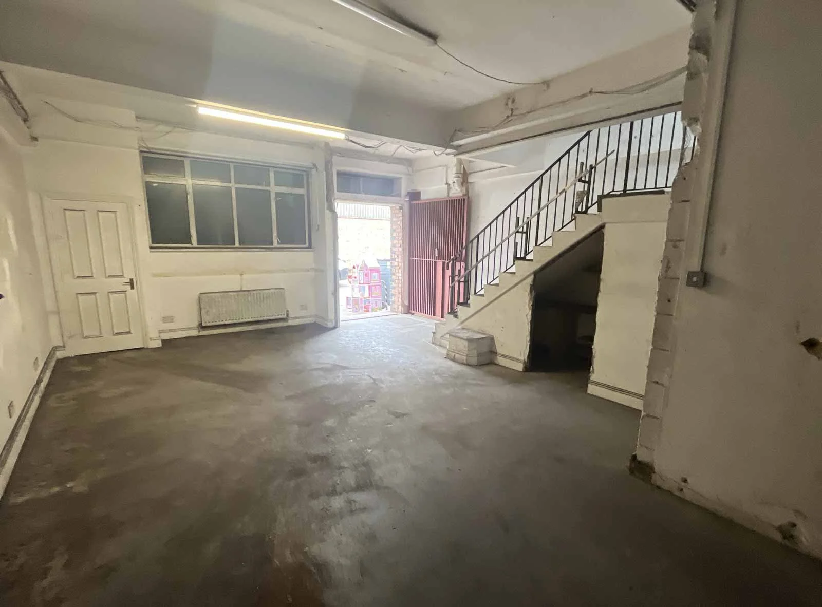 Commercial eviction, Wembley