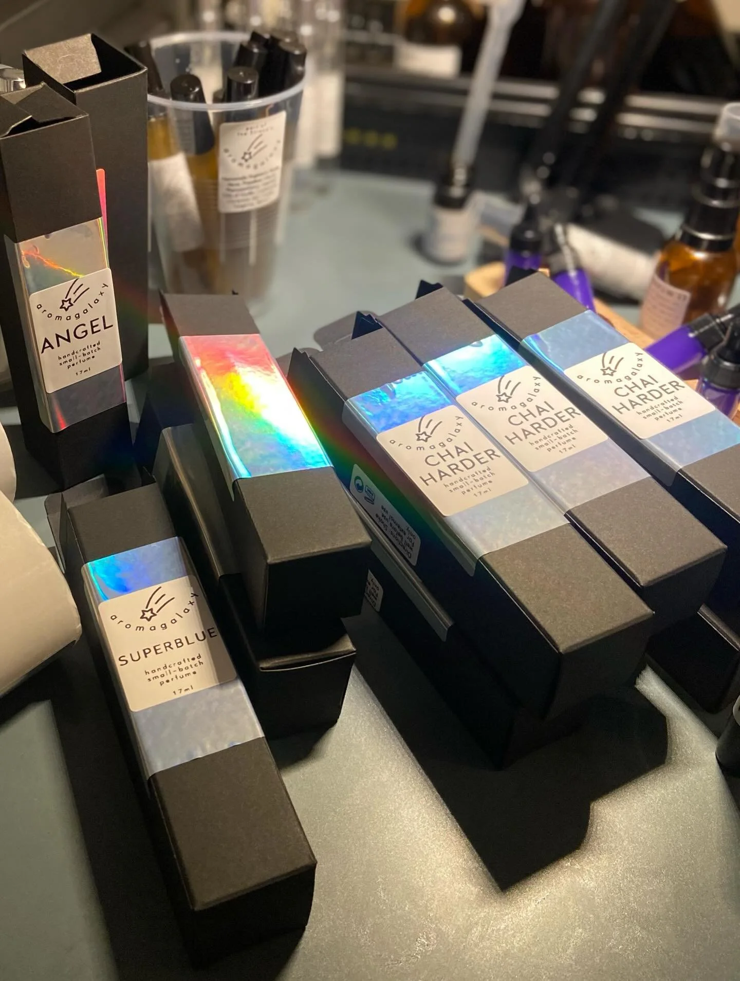 More work being done for the Sacred Heart Merry Market this Saturday ⛄️ Perfumes, aromas, oils and gifts! Come say hello 👋 Nov 22 11-3pm ✨