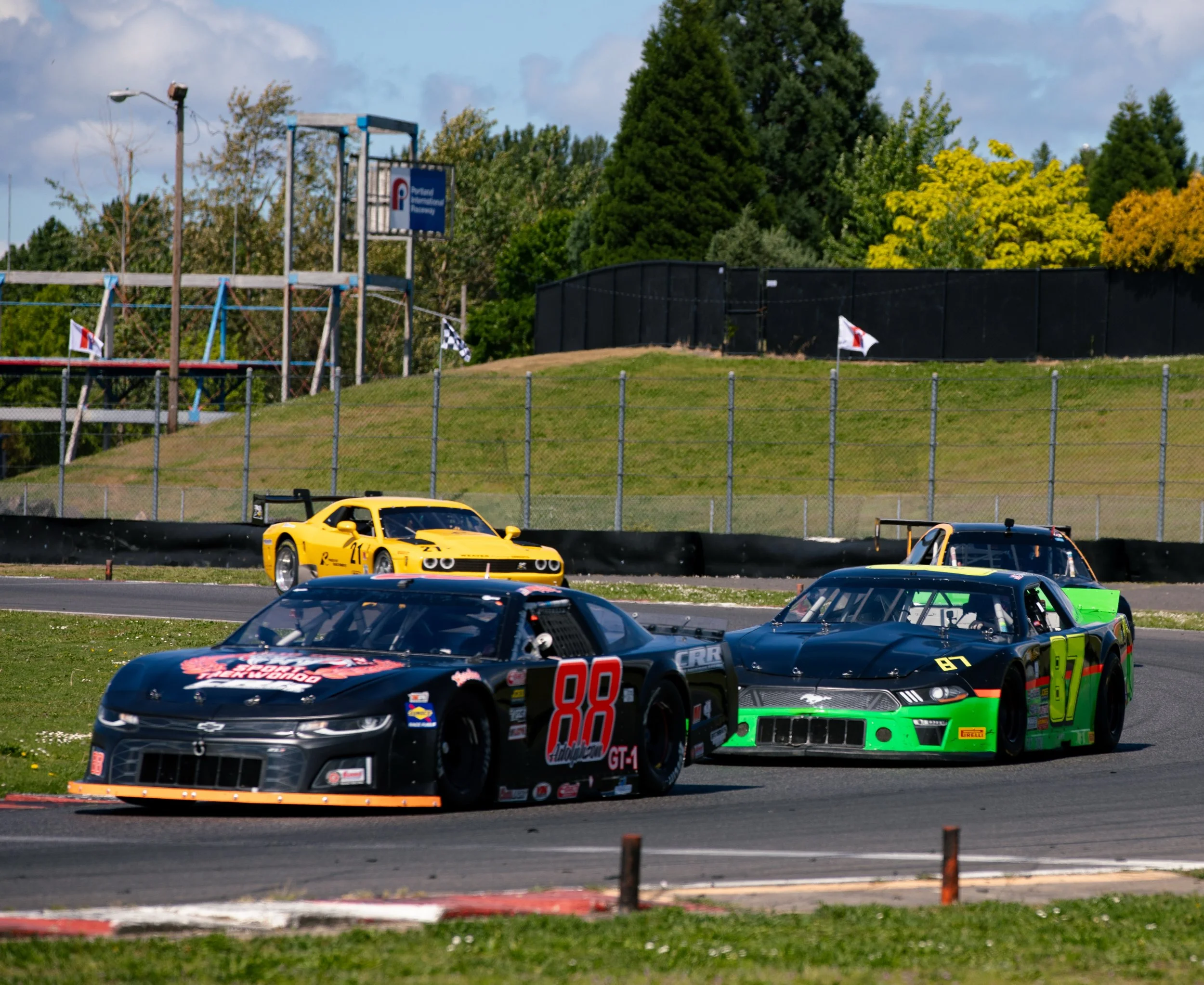 Mt. Hood was shining, the racing action was intense, and we had lots of awesome volunteers helping us out at the @sccaofficial Super Tour this past weekend! Thank you to everyone who came out and supported our event - volunteers, drivers, crew, and s
