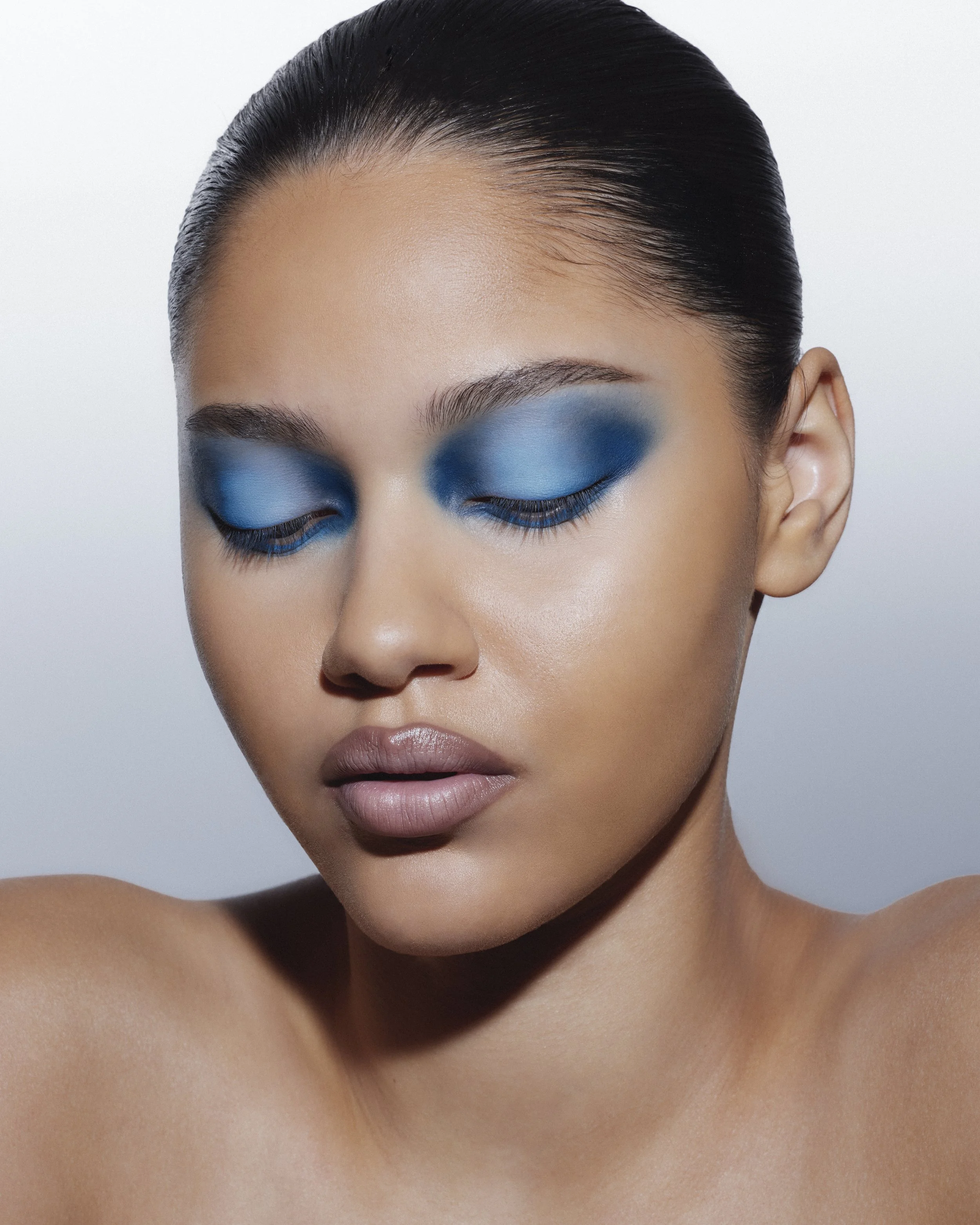 112925_COSMETICSCREATIVE0090 copy.jpg