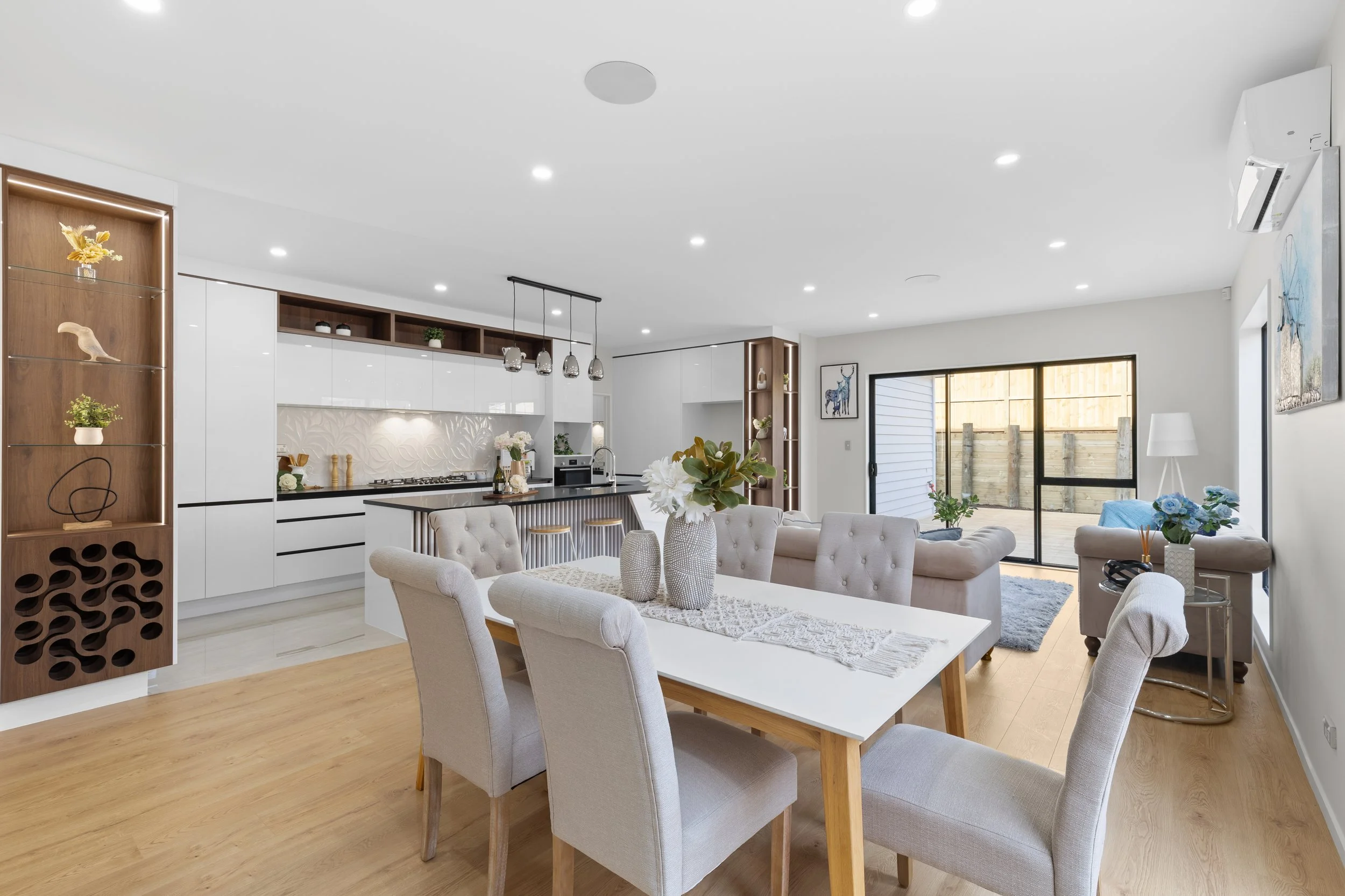 ground dining kitchen.jpg