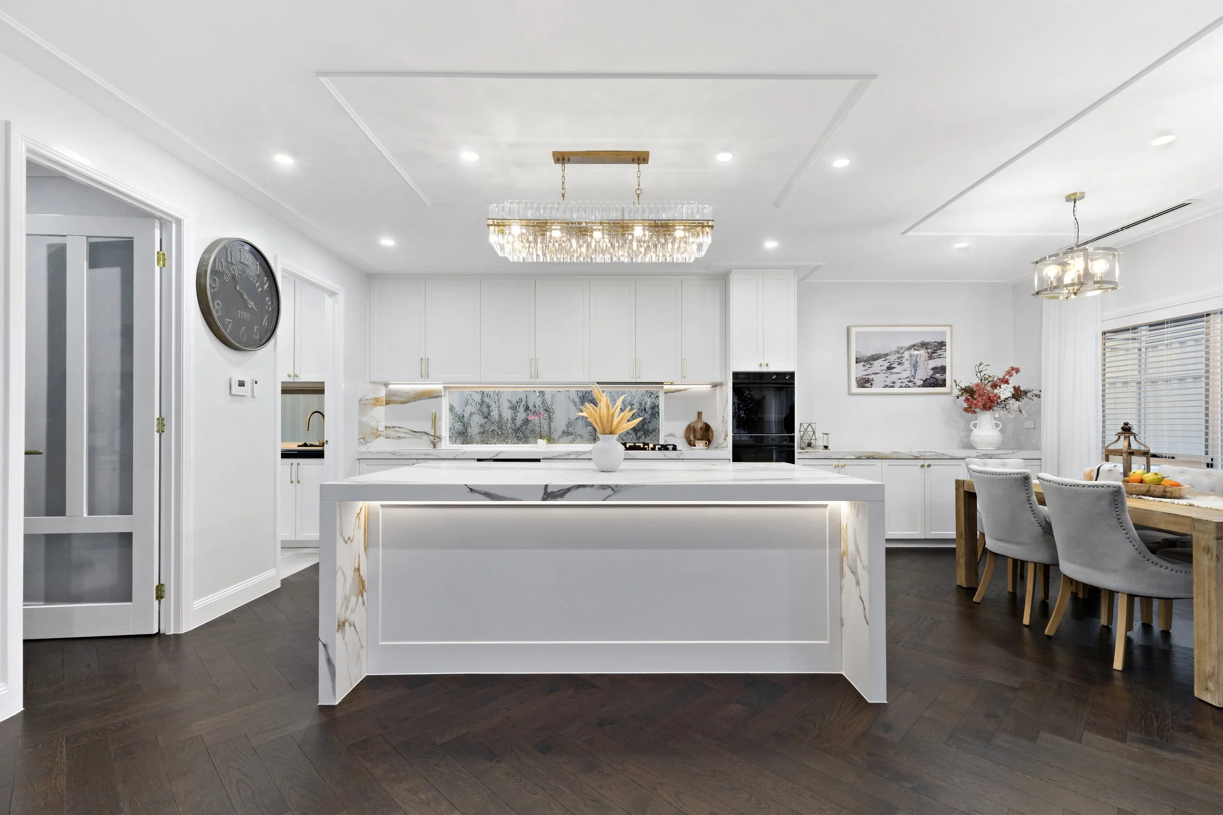 11-Kitchen.jpg