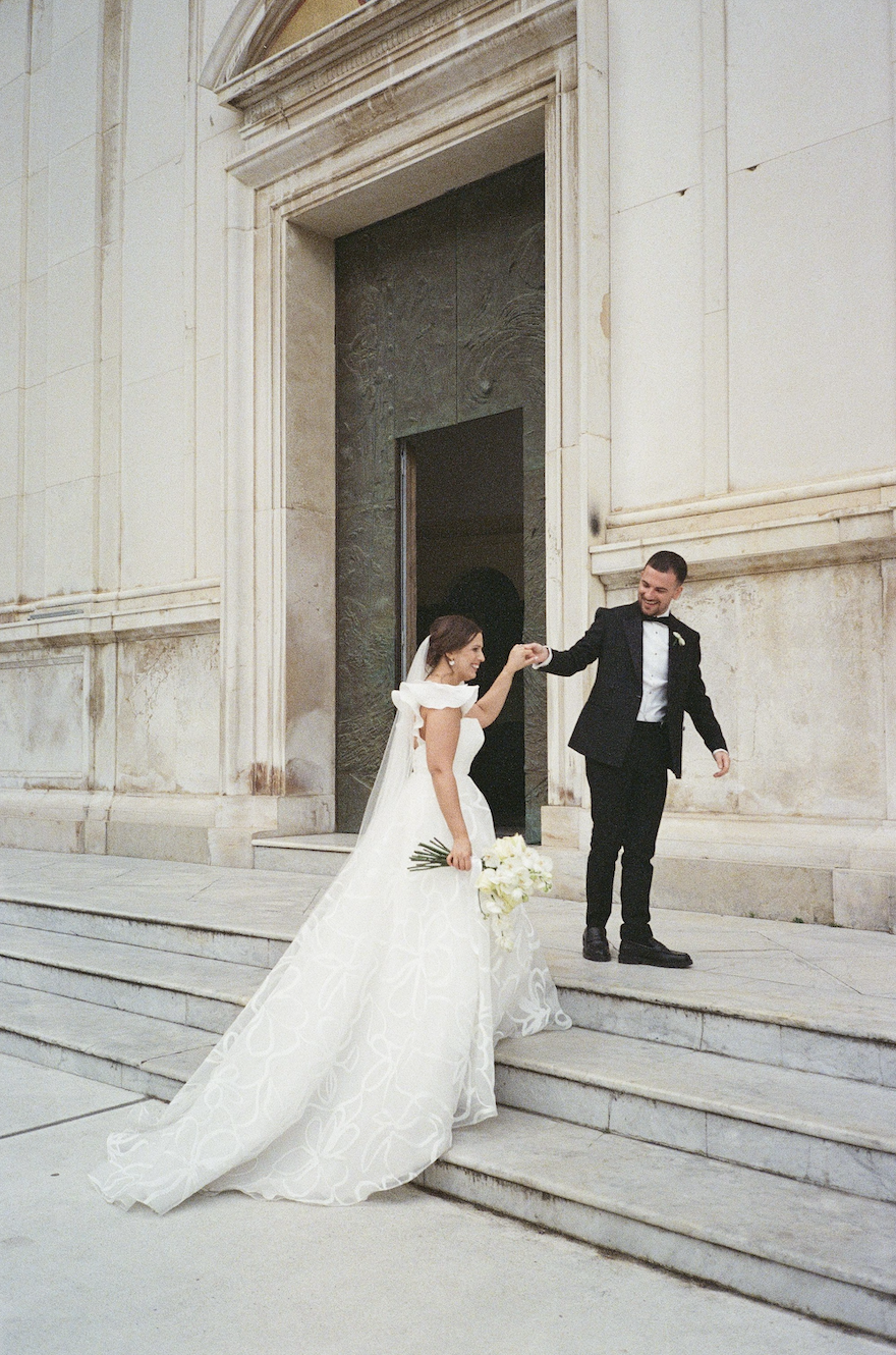 Destination wedding photographer Jodie McBride.png