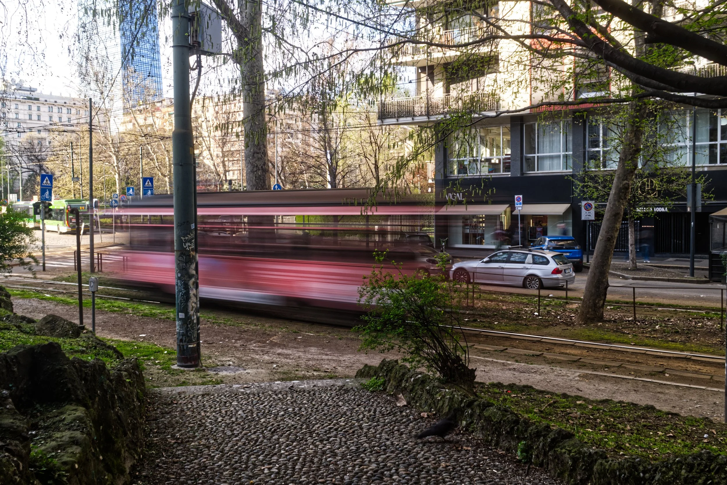 Trams are faster than cars