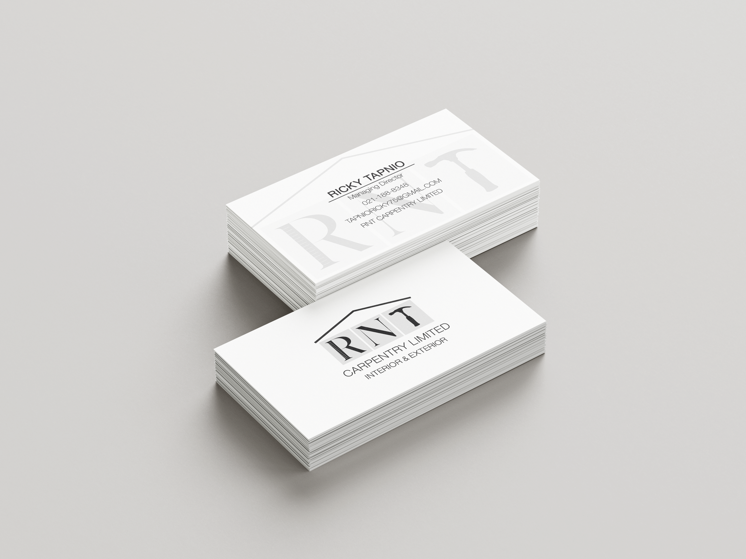 Free_90x50mm_Business_Card_Mockup_4.png