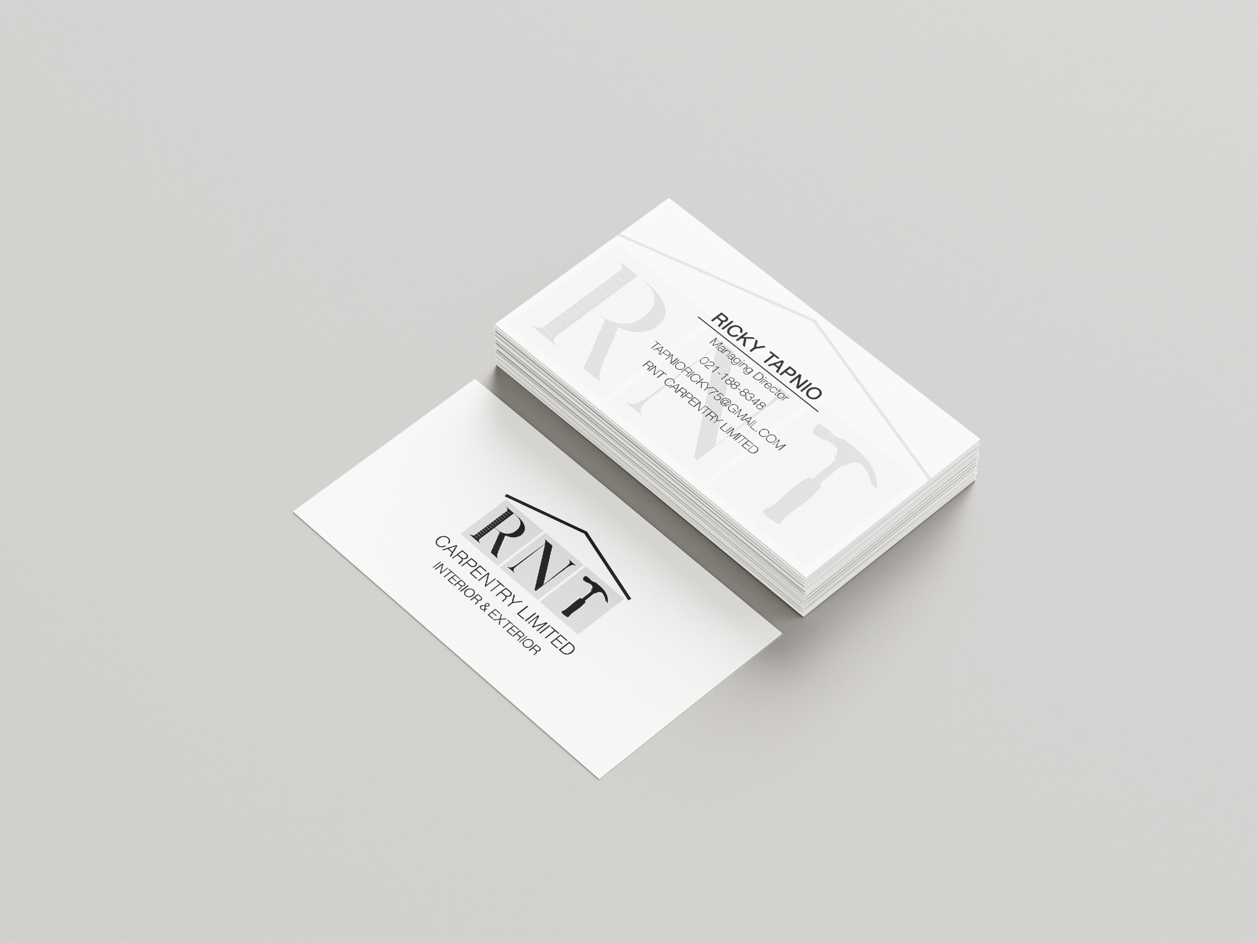 Free_90x50mm_Business_Card_Mockup_2.png