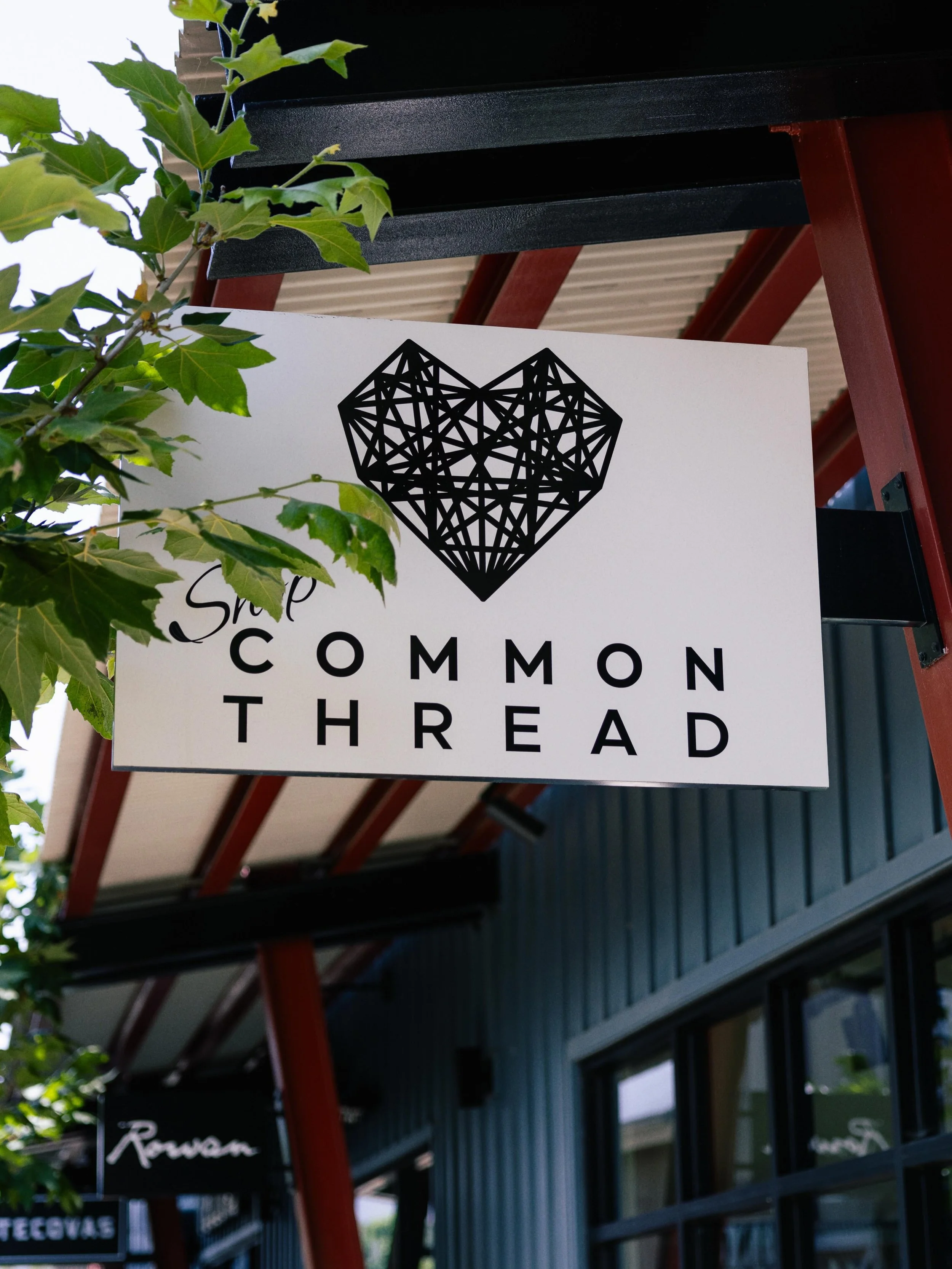 Everything you need for summer, all in one stop ☀️

@shopcommonthreadoc is stocked with effortless seasonal styles, from breezy dresses and everyday basics to a curated collection of @zsupply favorites you&rsquo;ll be reaching for all summer long.

?