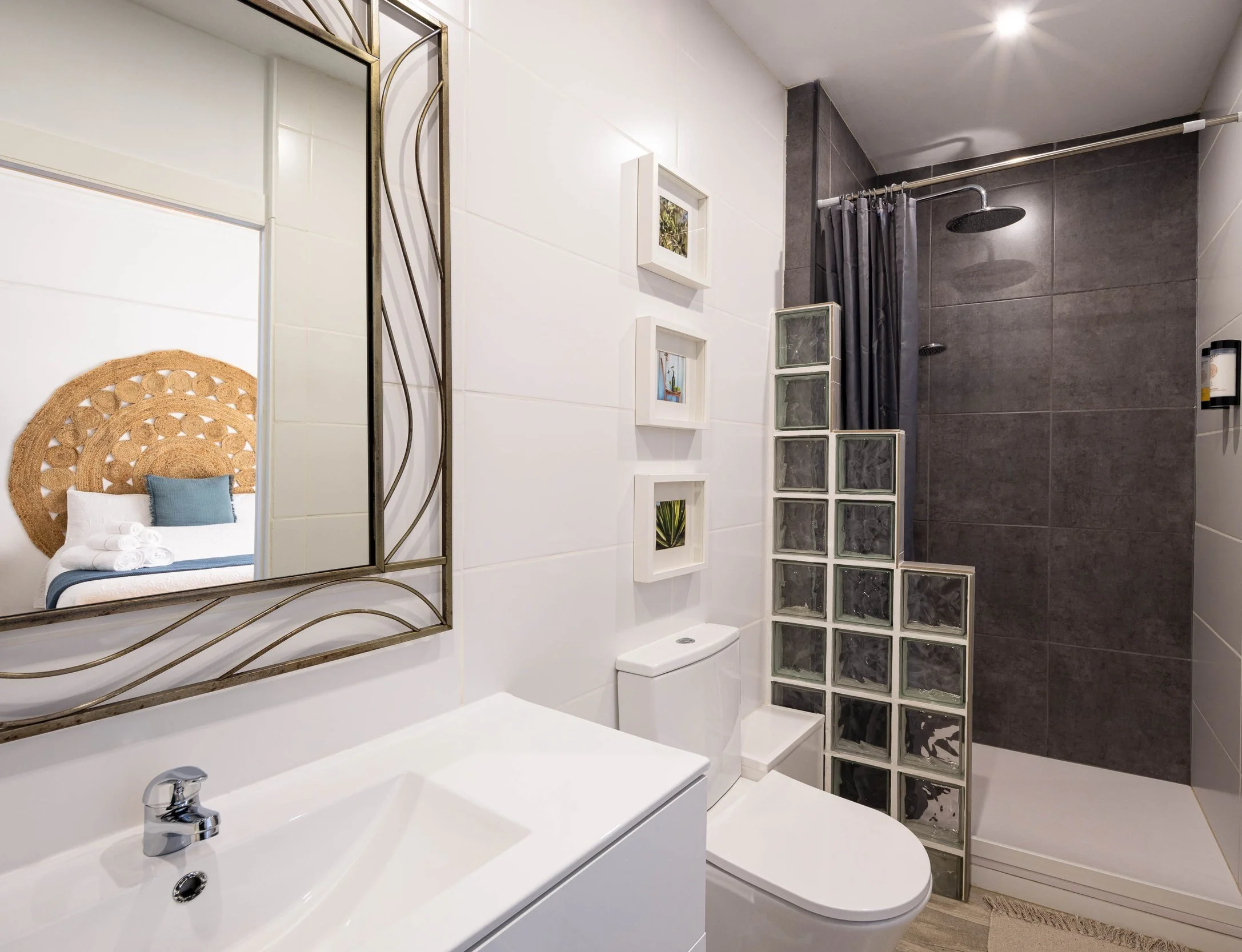 Nomadara_Hotel_BnB_Coin_Malaga_00001-2.jpg