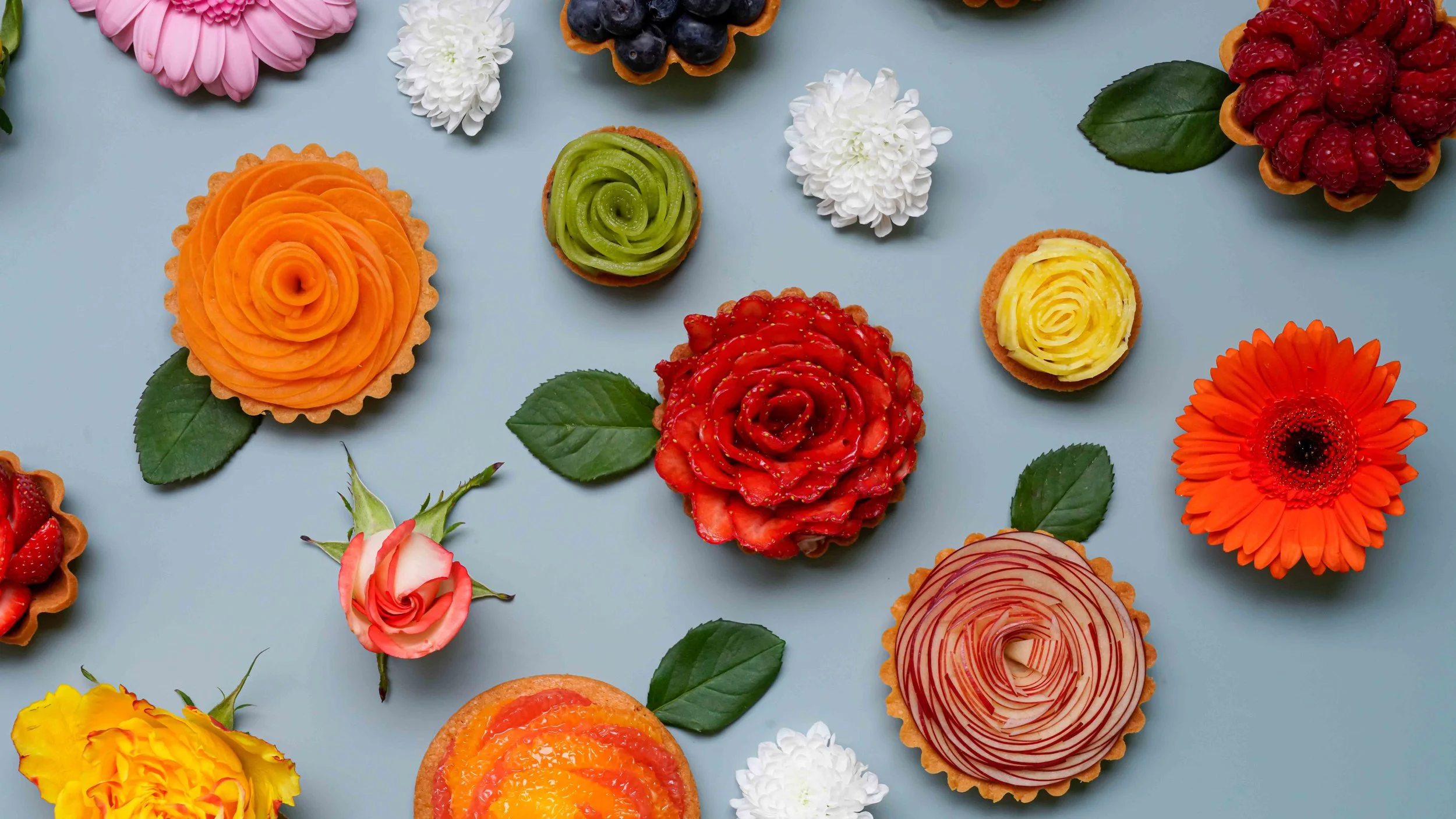 UN BOUQUET DE TARTELETTES FRUITS-FLEURS POUR LA FÊTE DES MERES