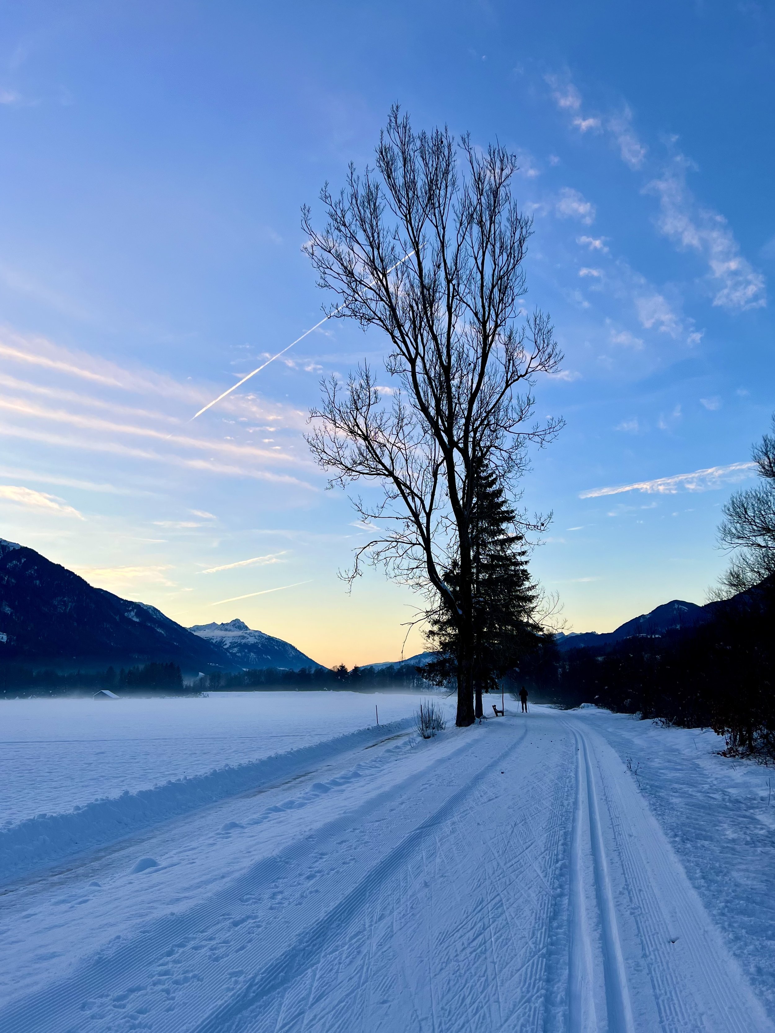 Sunset on the ski back to Nassfeld Blick. 
