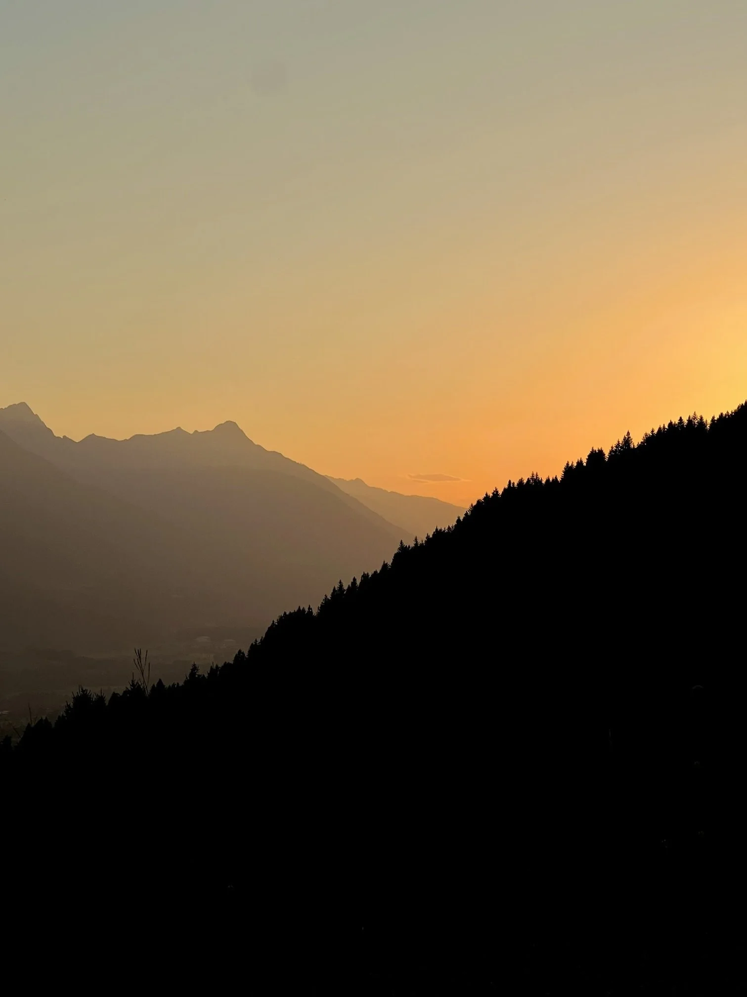 Sunset in the mountains on the ride back to Nassfeld Blick. 