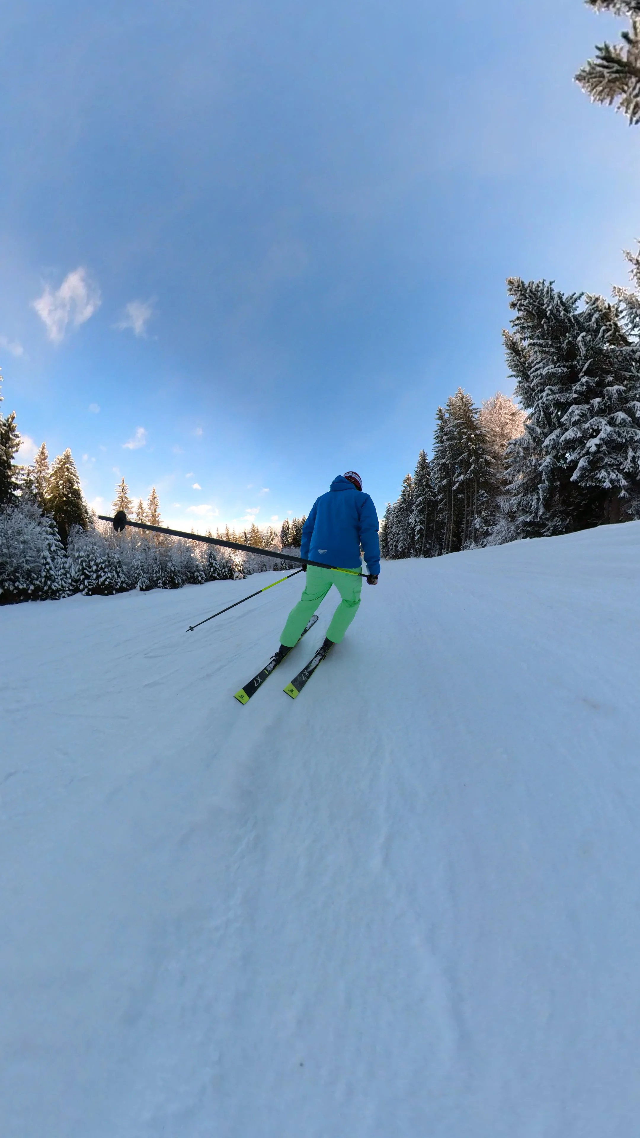 The other half of the Nassfeld Blick hosts (Ali) on the last run at Nassfeld back down the mountain. 
