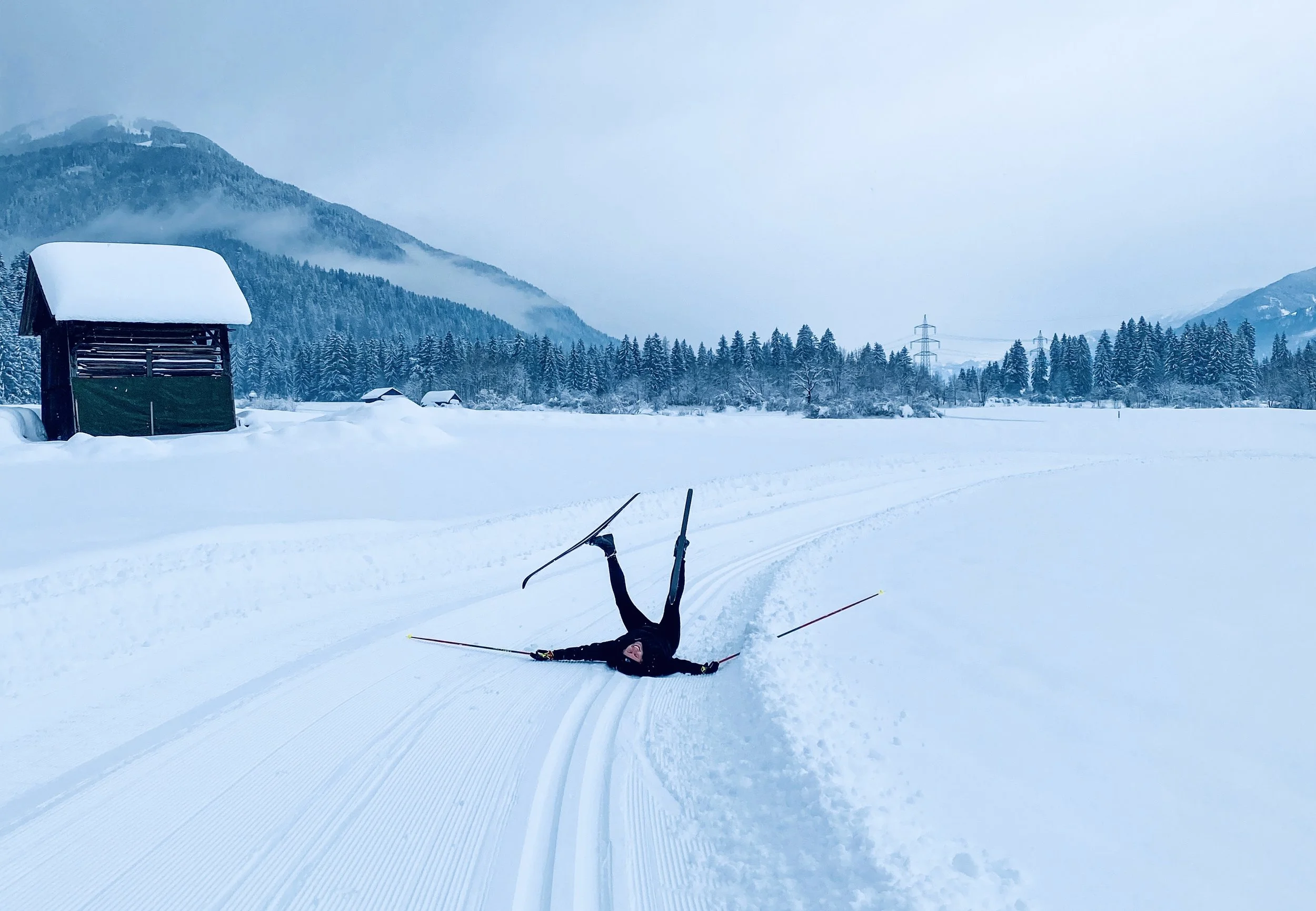 Cross country tracks for both beginners and experts. 