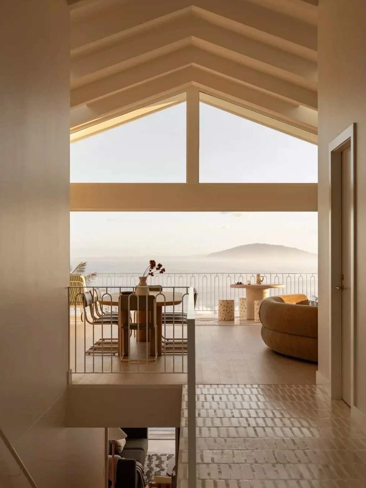 Paradise 🏝️ 

Design by @lowiinteriors 

Photography by @natspadaphotography