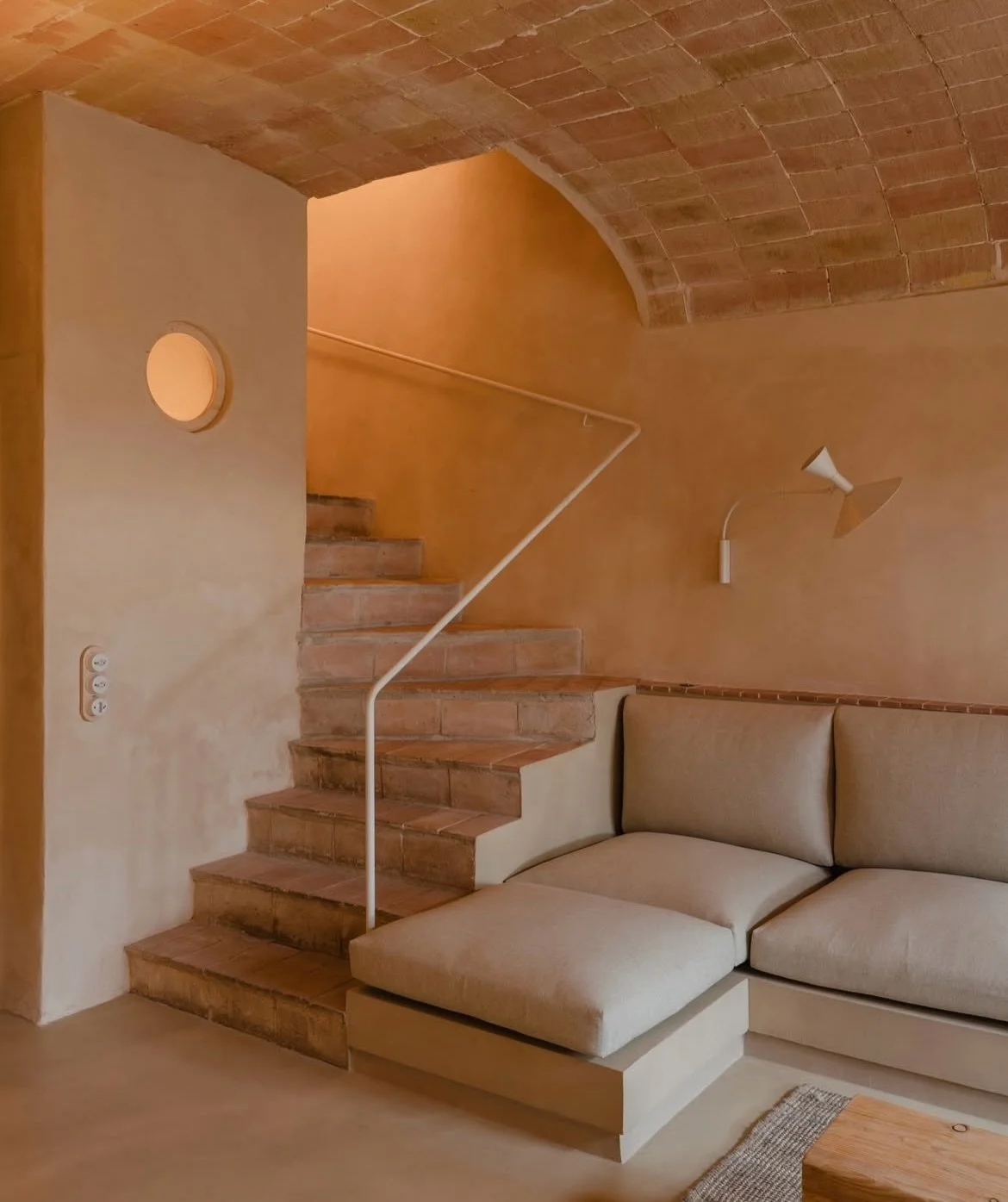 Can&rsquo;t wait for the days to get longer again ☀️ 

Design by @claracrousarq 

Photography by @montsecapdevila_