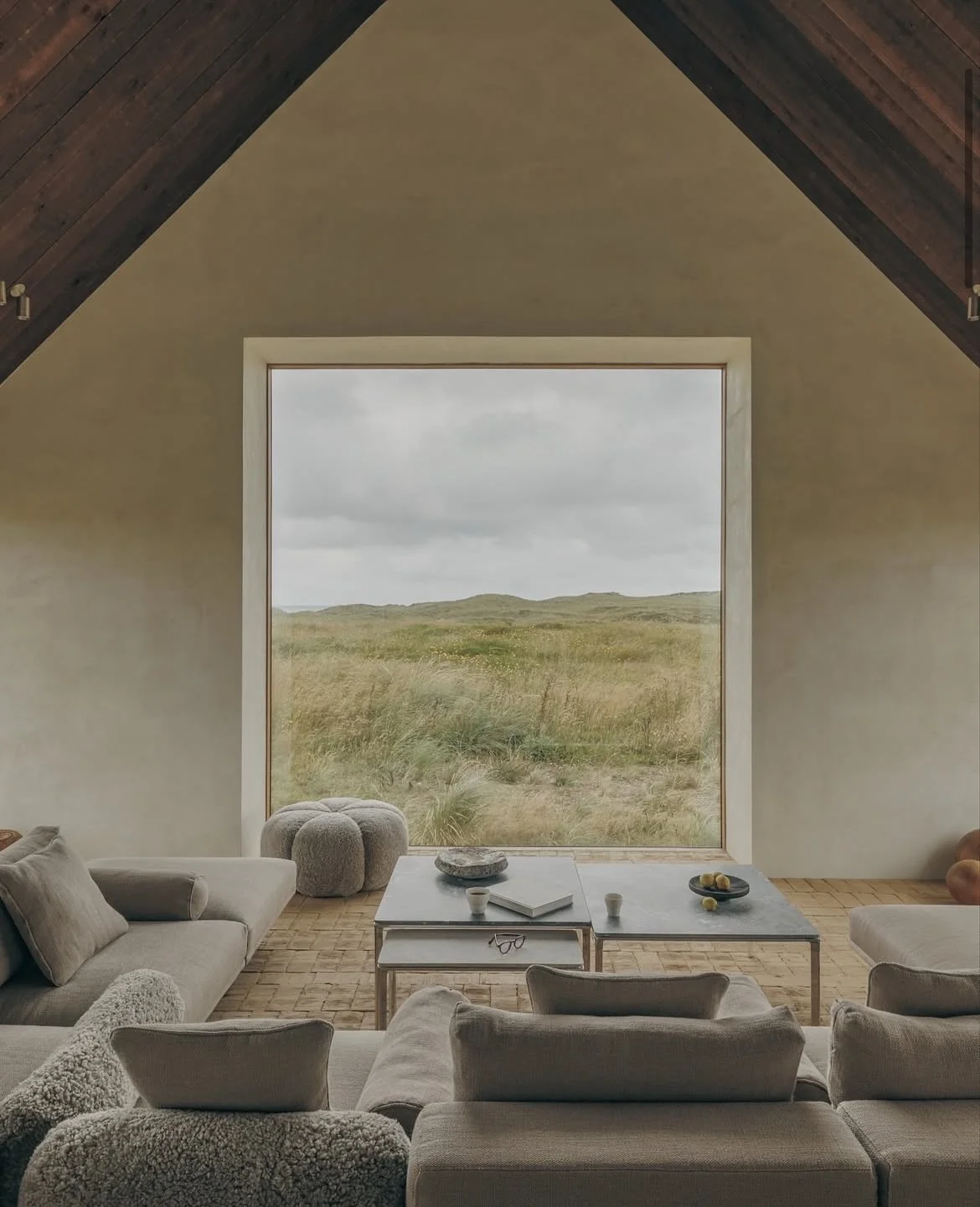 Would love to disconnect here for a few days 

Design by @vipp 

Photography by @richardgaston