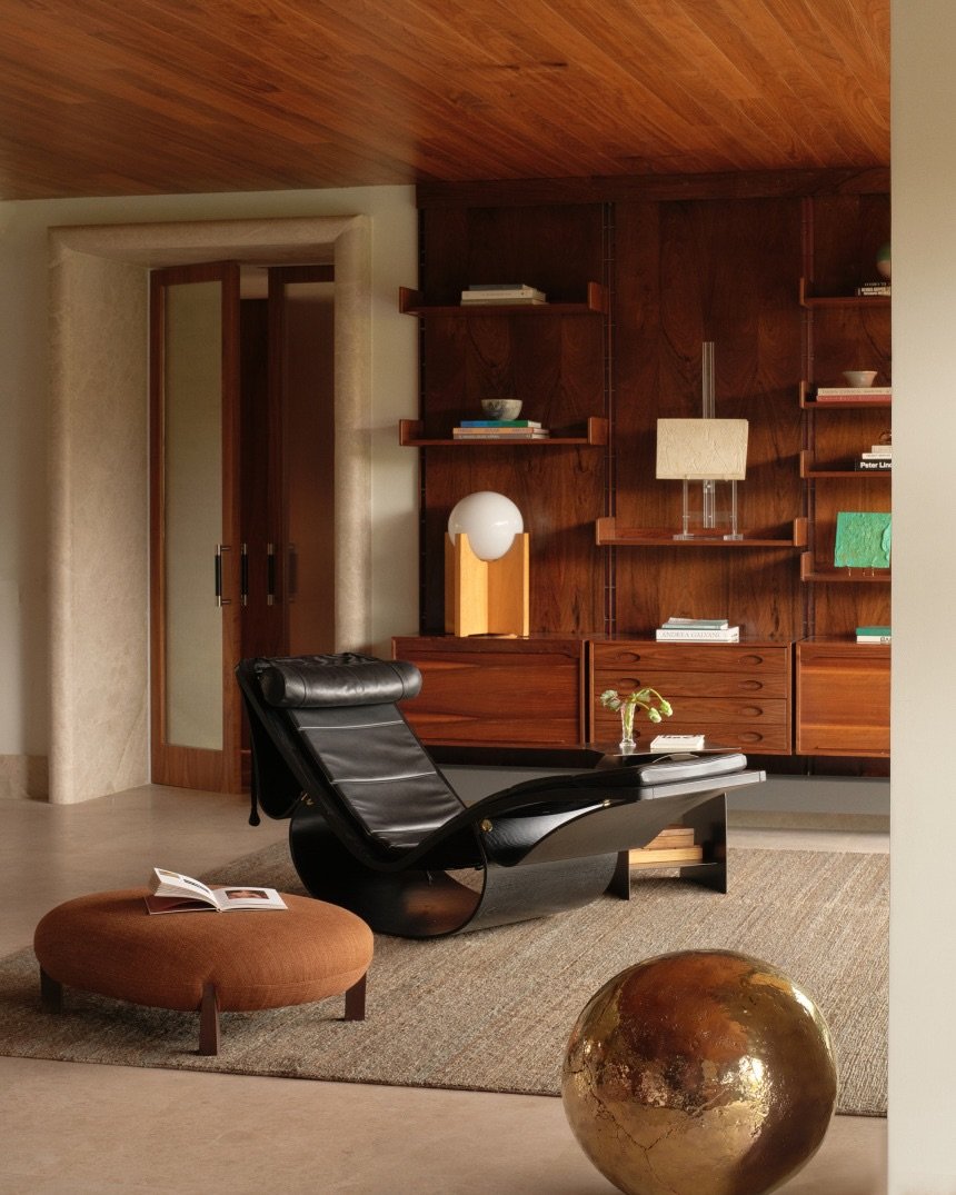 This is what I want to see! Layered perfection 

Design by @sierra.delahiguera 

Photography by @pablucozam