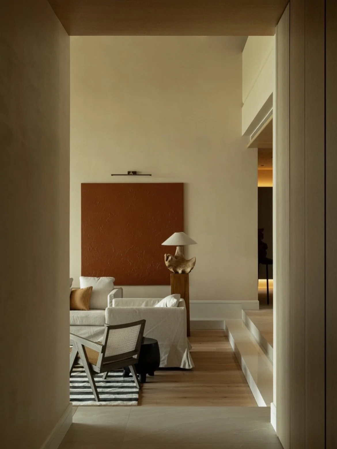 Clean, warm, sophisticated 

Design by UNI-X ASSOCIATES