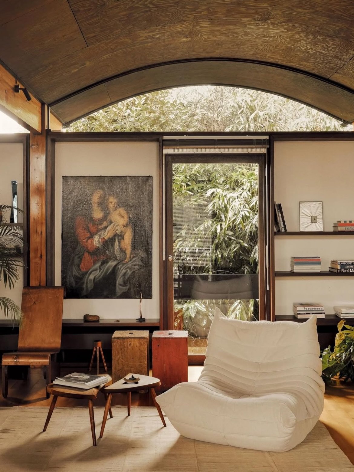 So warm and inviting 🤎

Design by Jean van den Bogarde

Photography by @nicolas_schimp