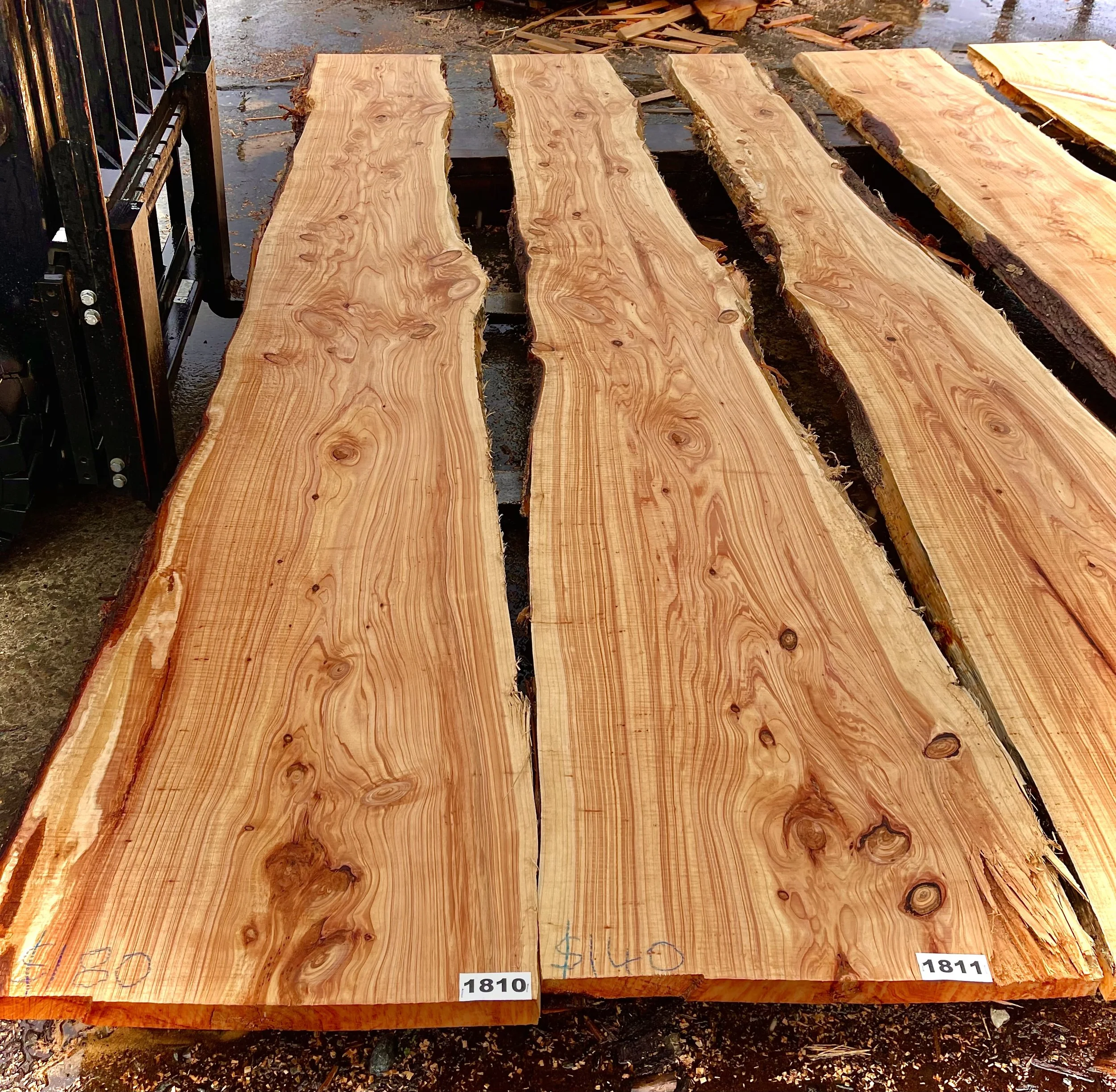 New Zealand Macrocarpa Flitch / Slabs.
Fresh off the mill.
3.7m long
Width, small end - 40 cm to 55 cm
Width, large end - 65 to 72 cm
Thickness 50mm
Priced from $120 to $250 each.
Price is on each slab in crayon.