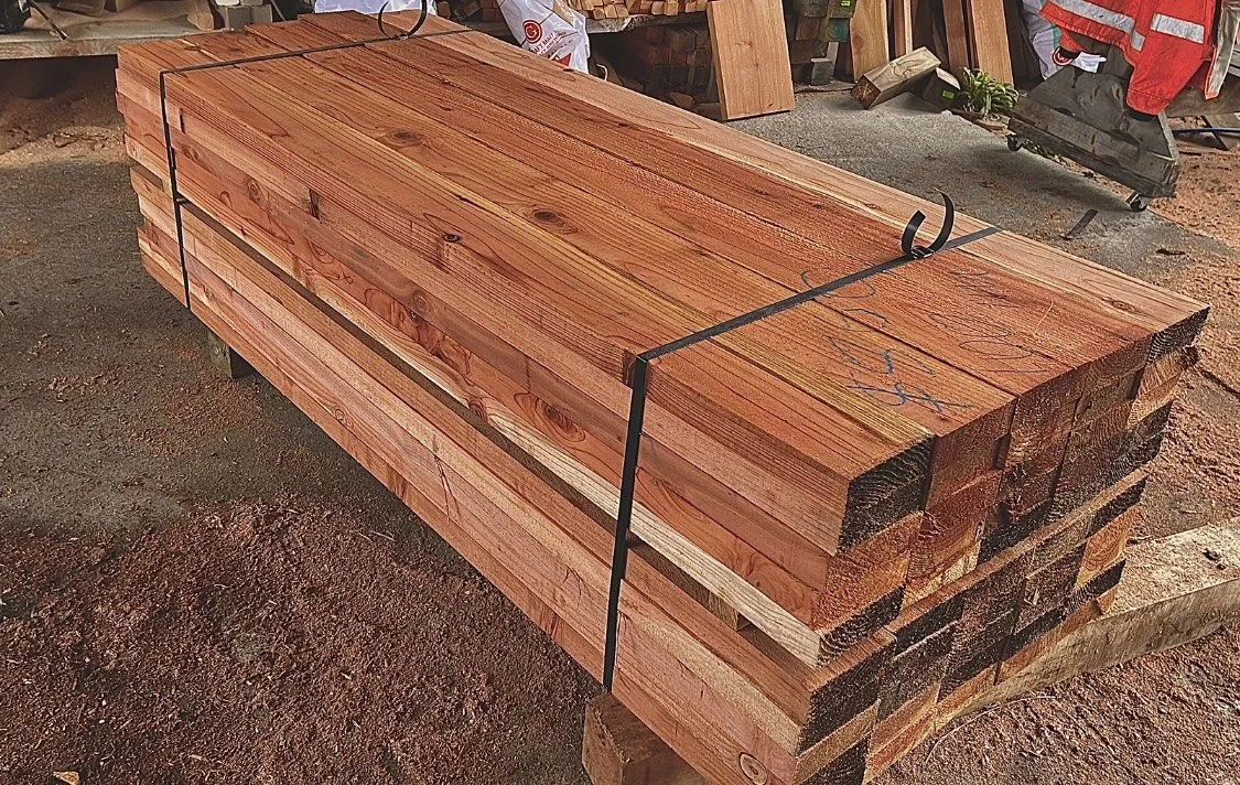 Redwood New Zealand grown.
200 x 50mm, 2.4m  wholesale pack
sap / heart mix
$13.80 per lm..