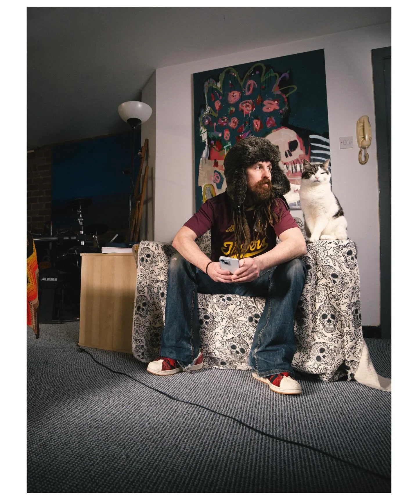 Self portrait with Finn. 

Not often do I find myself on this side of the camera &amp; even more rare that it&rsquo;s by my own hand, but with a recent influx of new people following me and a new year ahead I thought I&rsquo;d document this moment in