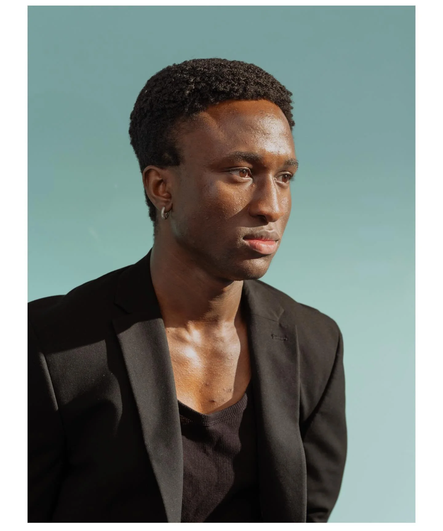 A recent shoot with @romeo.thando 

Always great to work with Romeo and to be out and about doing portrait/headshot work, if You fancy a shoot get in touch. Boom 💥