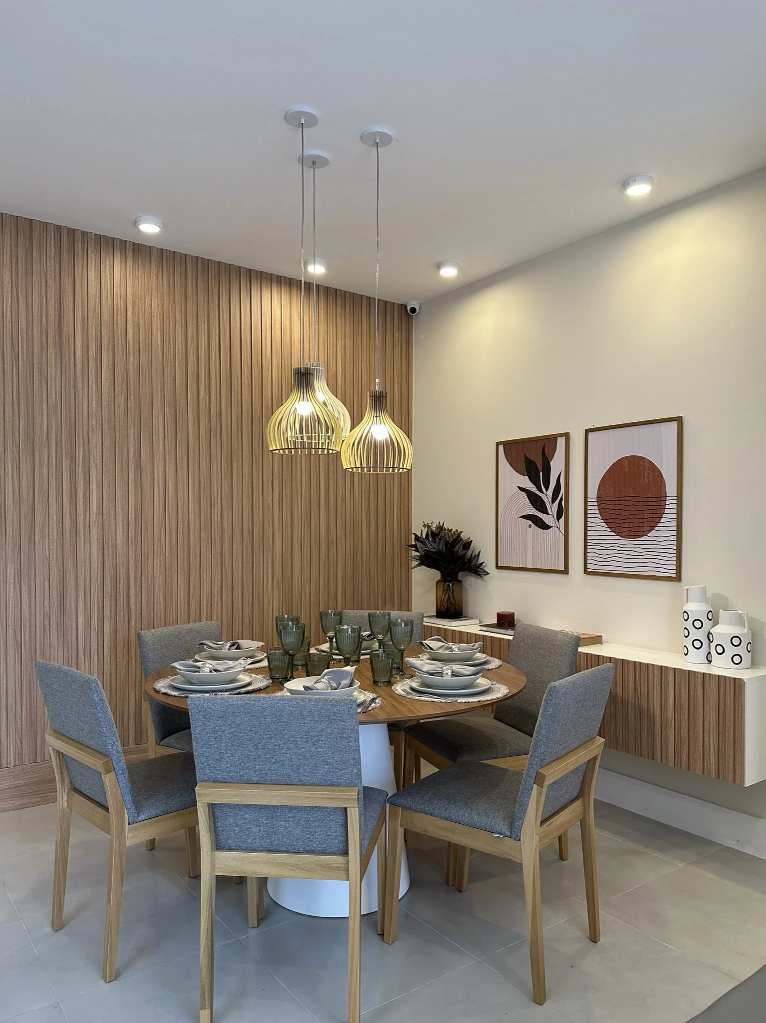 HSUZ-1 SALA JANTAR 1.JPEG