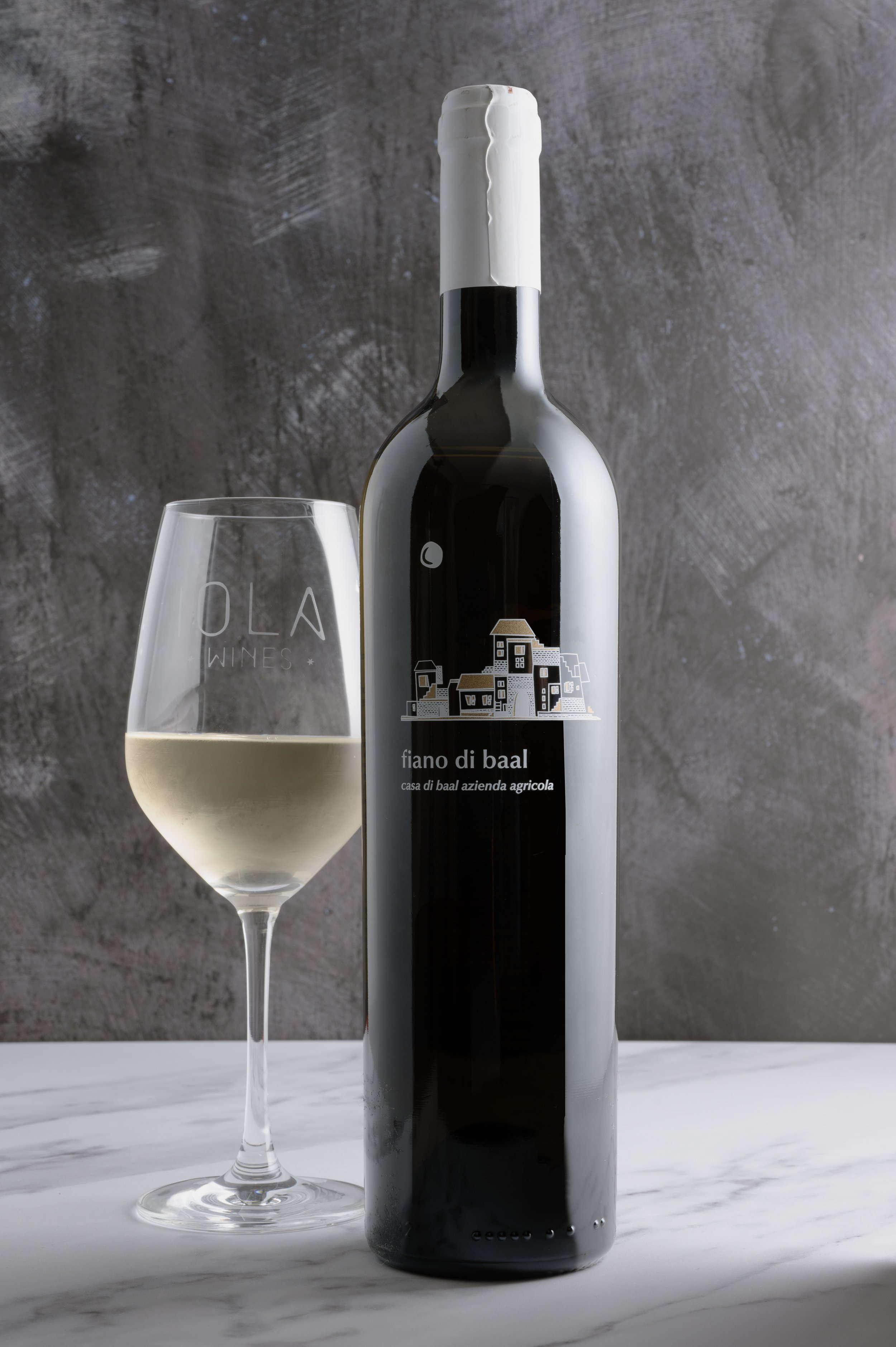 01_IOLA 23388_Fiano_CasaDiBaal.jpg