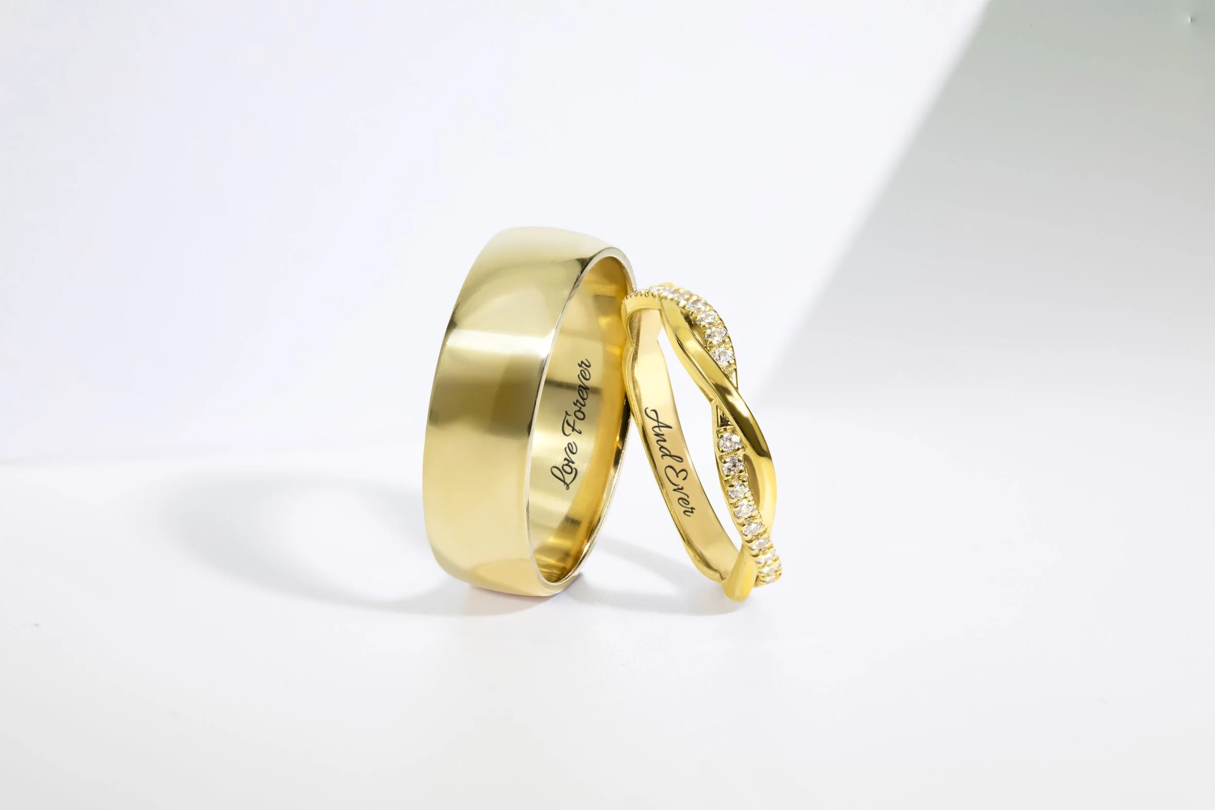 WEDDING-BANDS-MEN-WOMEN-02.jpg