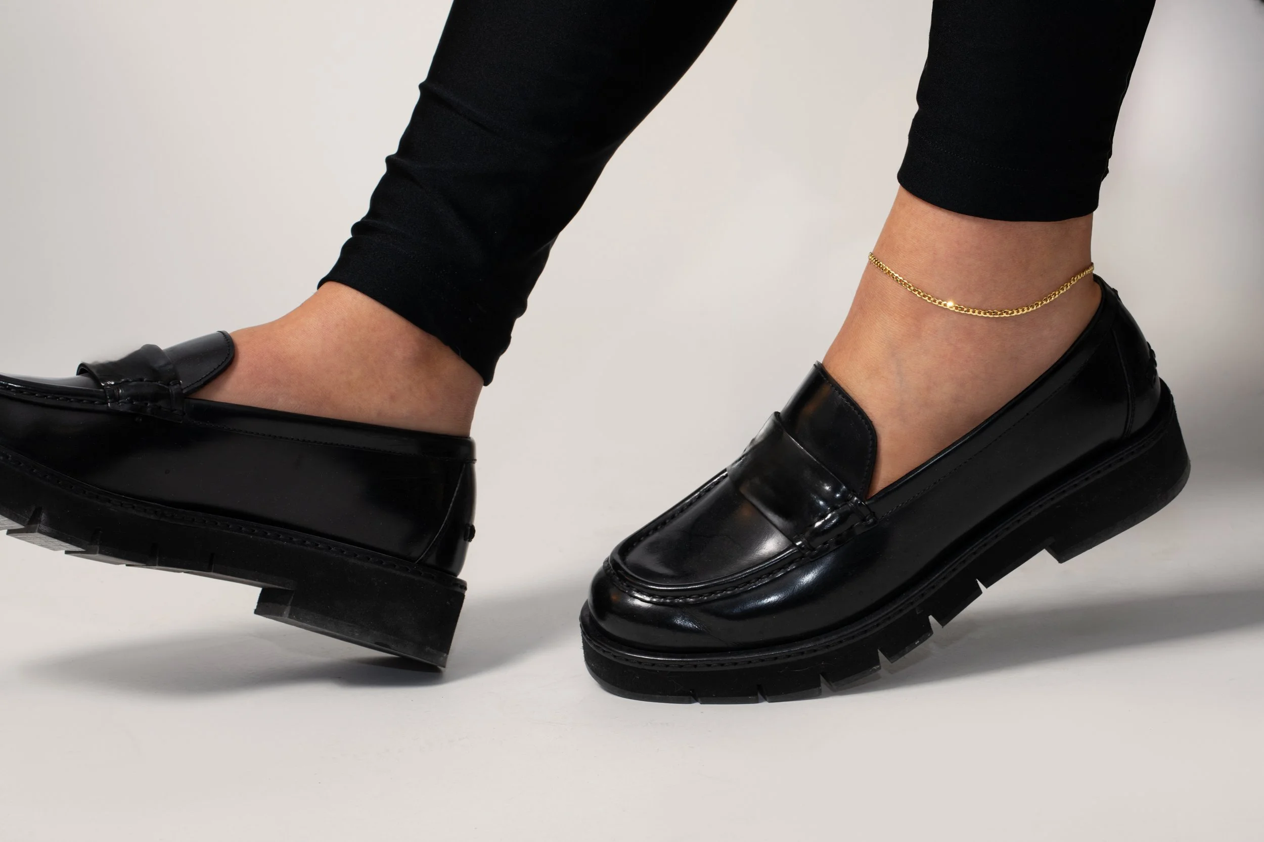 2025-ANKLETS-03-DANIELLE.jpg