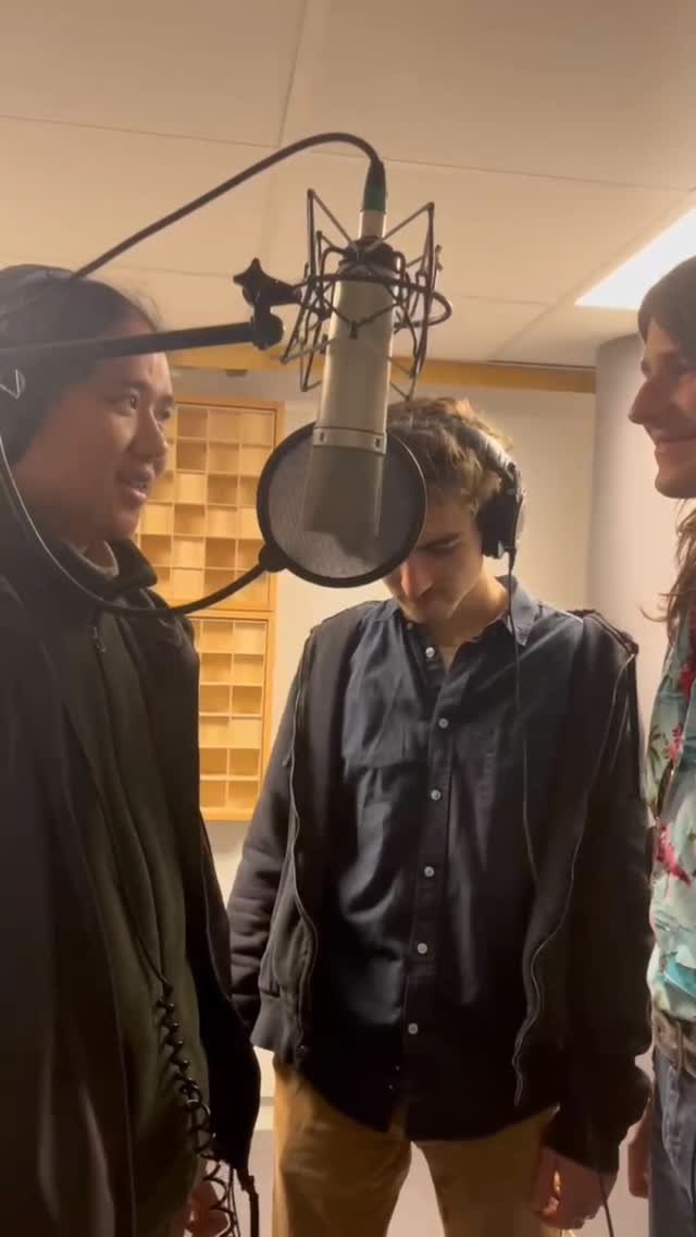 Le chant à été inventé en 1238
Les gens en 1237:
_____________
#fanbase
#boyband
#bandmemes
#musicianmeme
#rock
#studiomeme
#recordingstudio