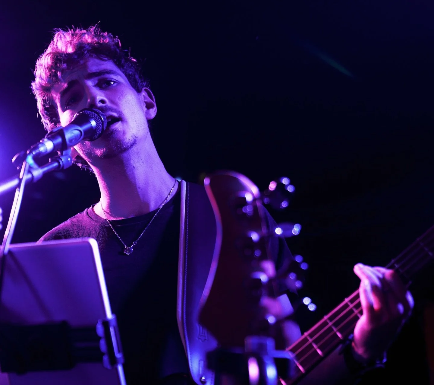 Halloween 2025 entre Cas Perdus

📸: @gillesdesmier 

_____________
#bandphotographer 
#halloween
#fanbase
#communaut&eacute;
#soldout
#stonerrock
#concertphotos 
#photography
#rock