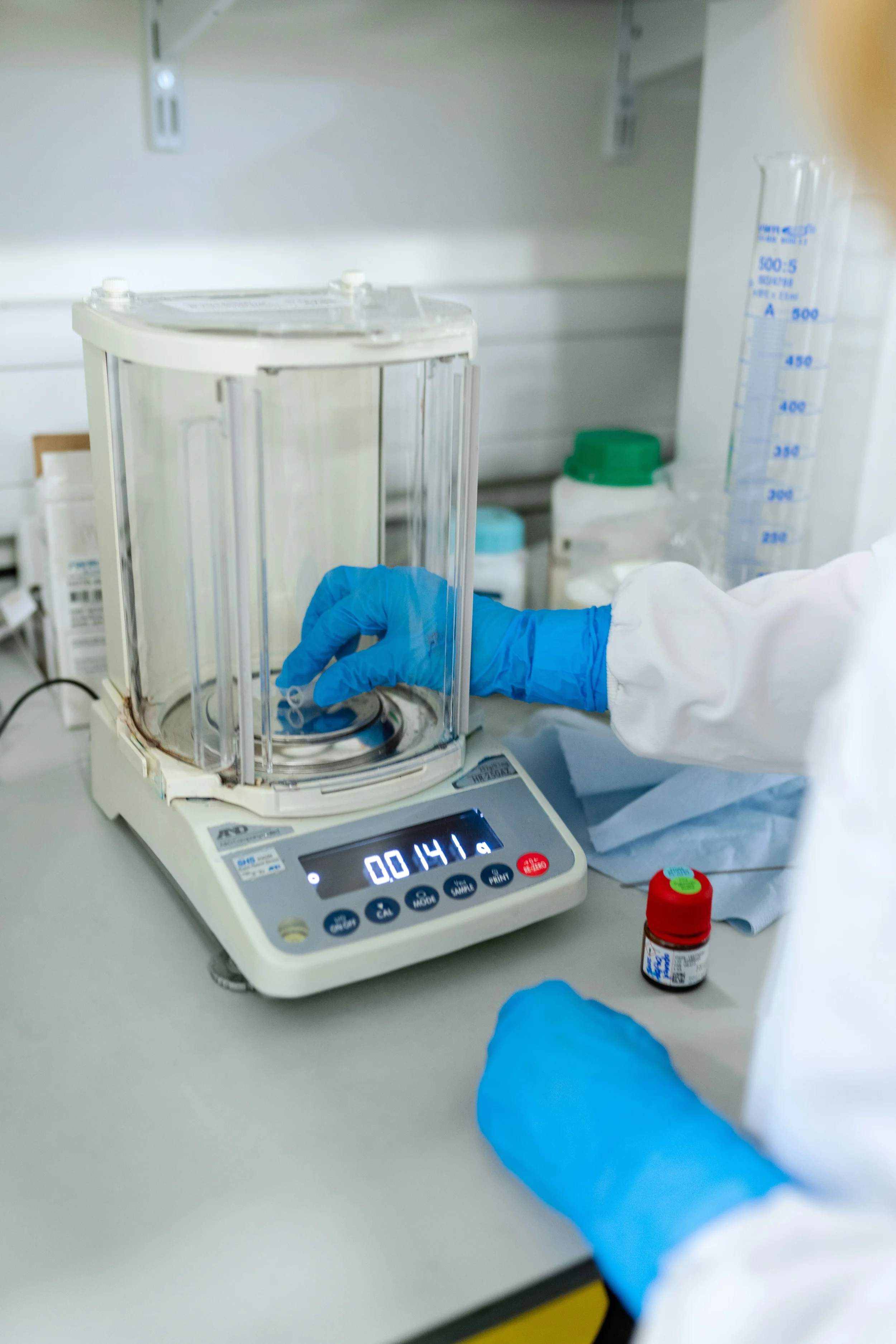 lab balance calibration