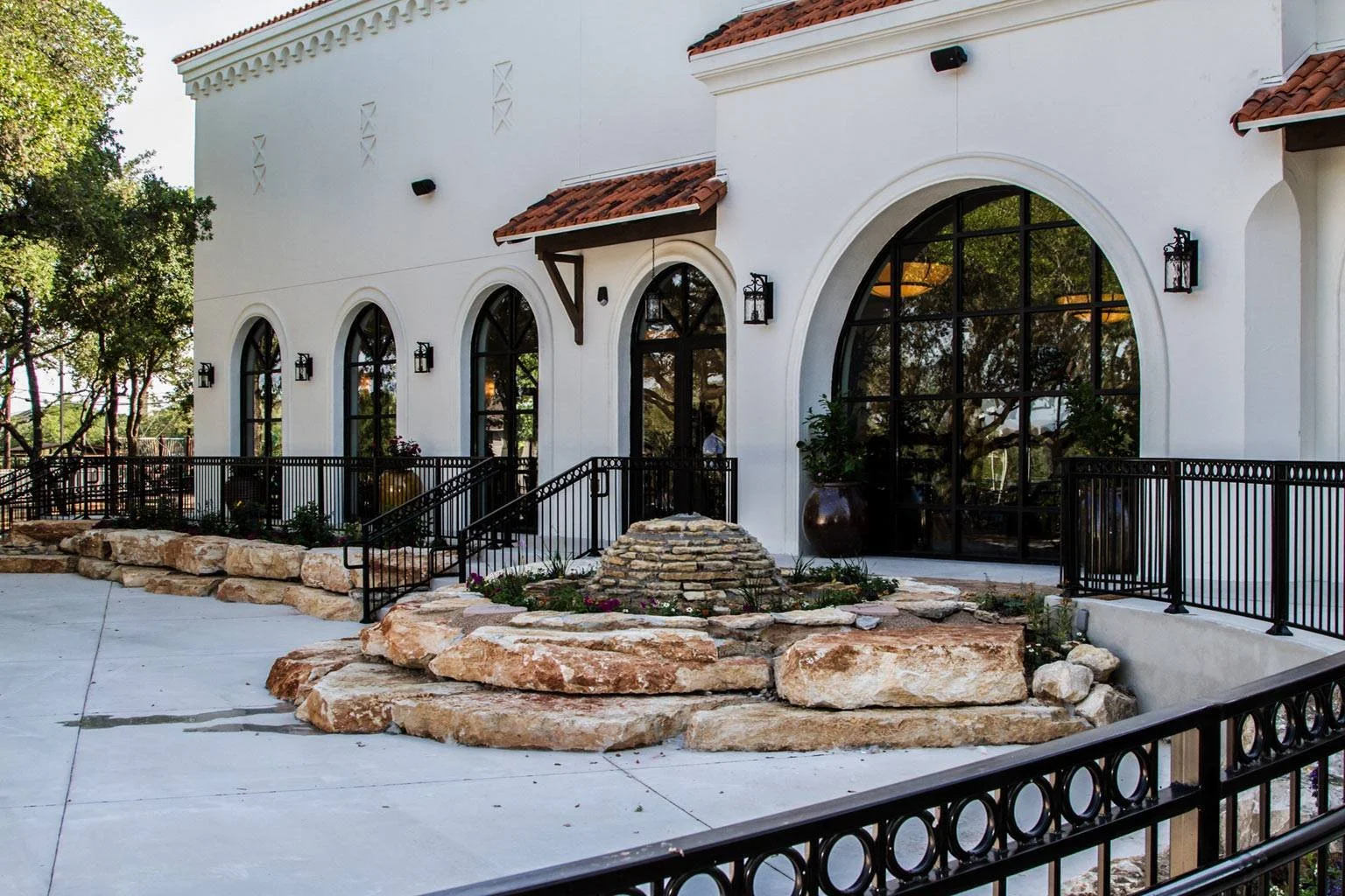 Contact La Hacienda De Los Barrios — Viola's Ventanas