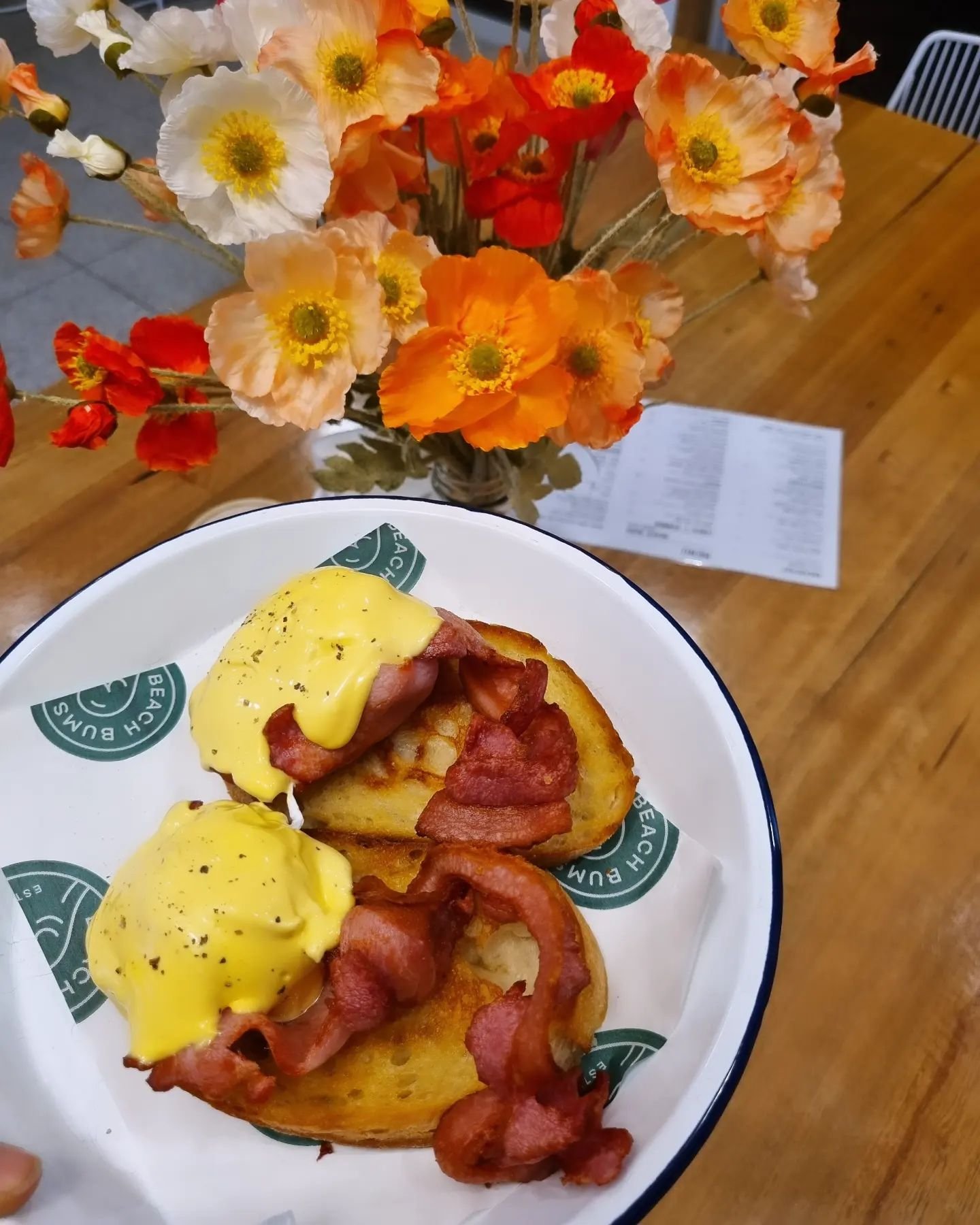 Eggs Benny? 

#beachbums #dodgesferry #eggsbenny