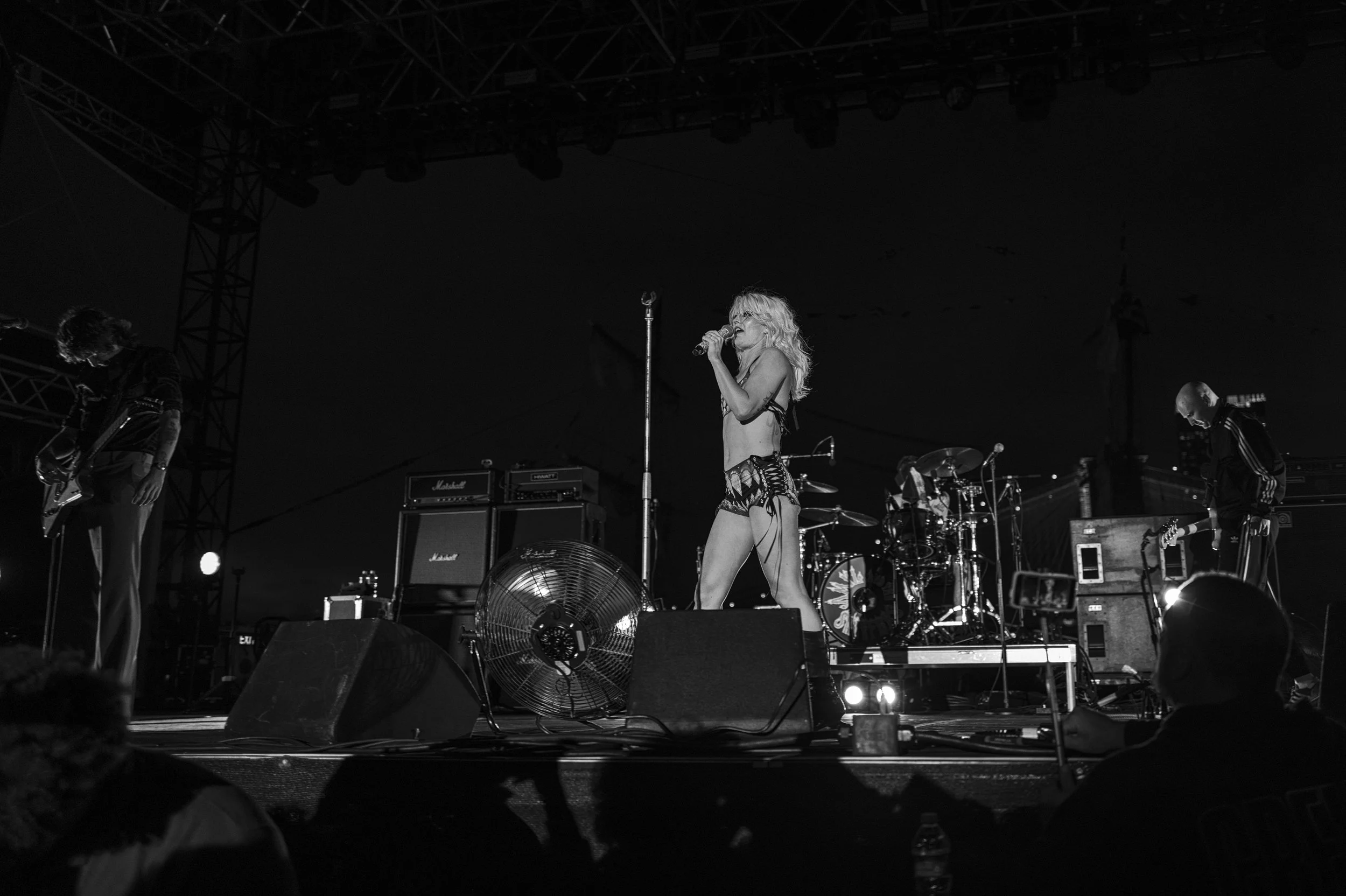 Amyl&Sniffers WEB--47.JPG