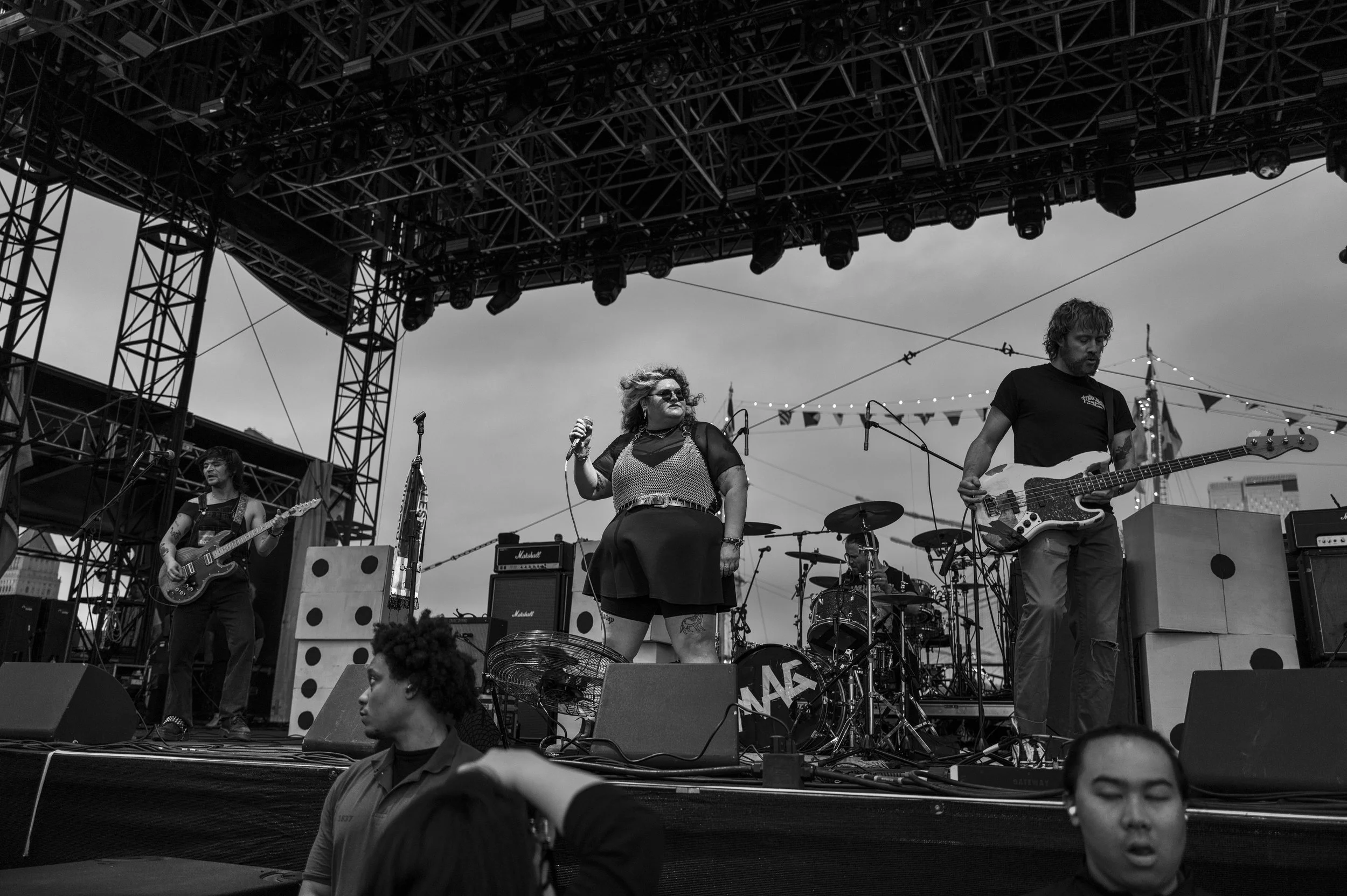 Amyl&Sniffers WEB--13.JPG