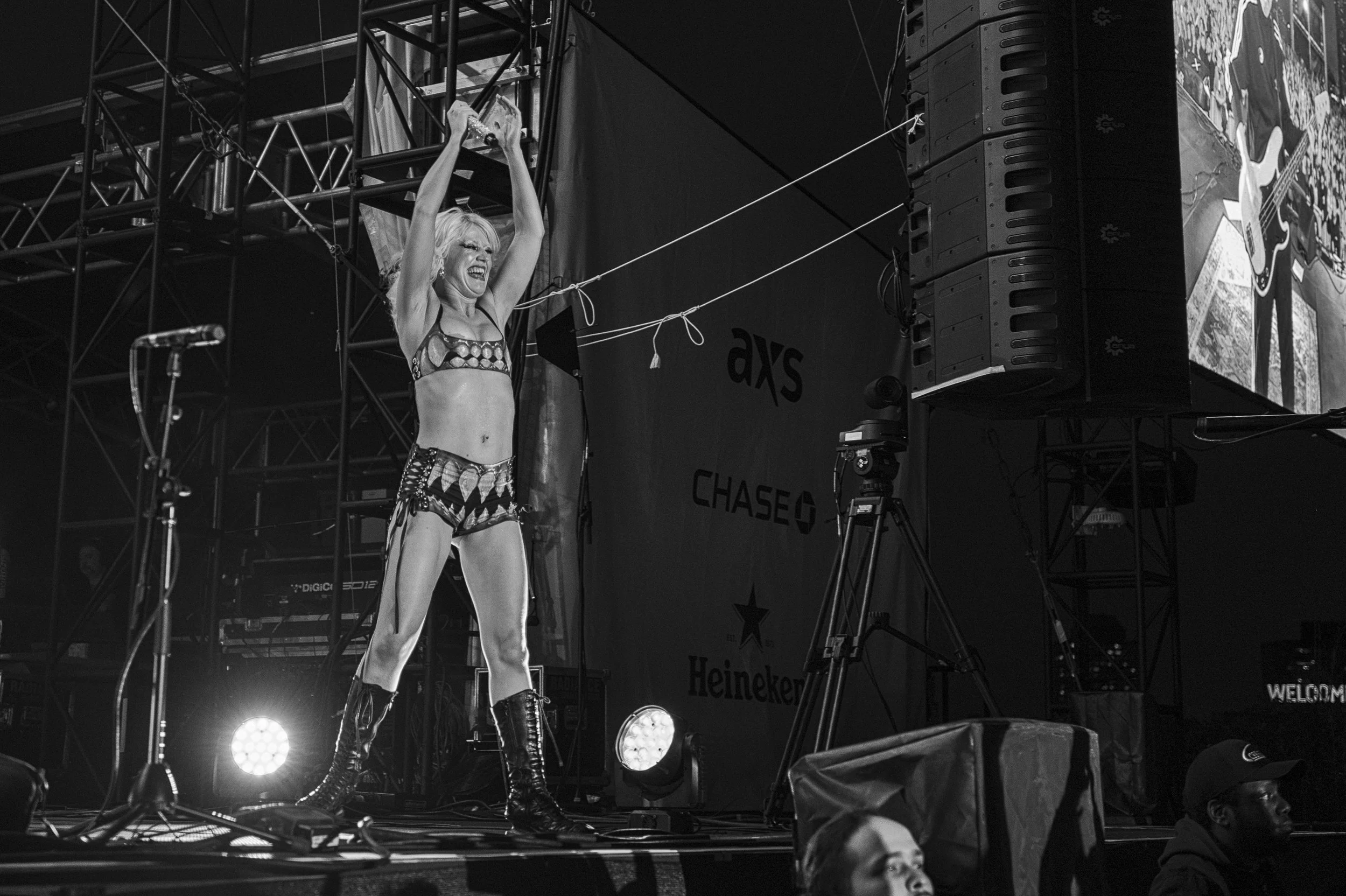 Amyl&Sniffers WEB--31.JPG