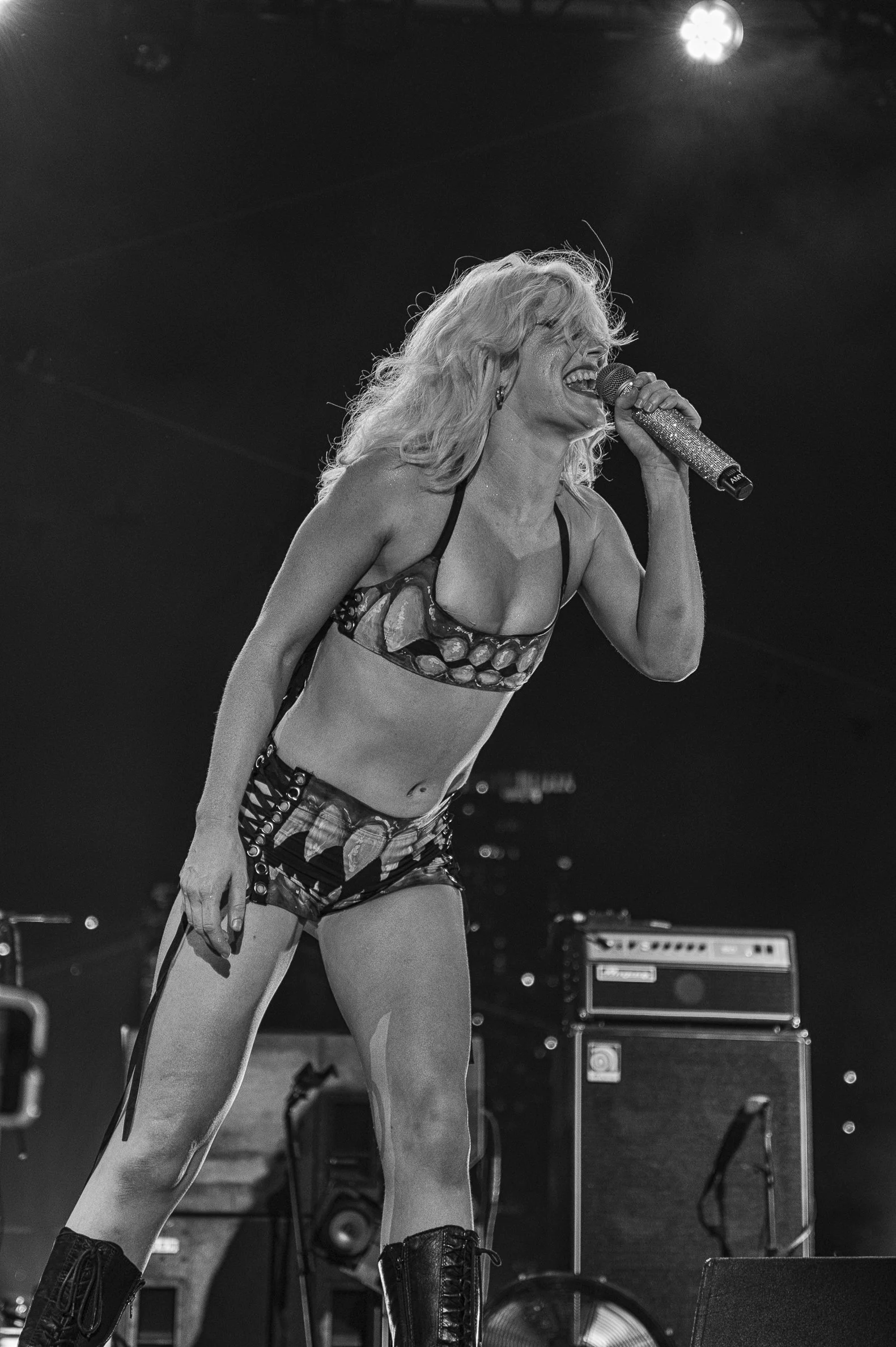 Amyl&Sniffers WEB--32.JPG